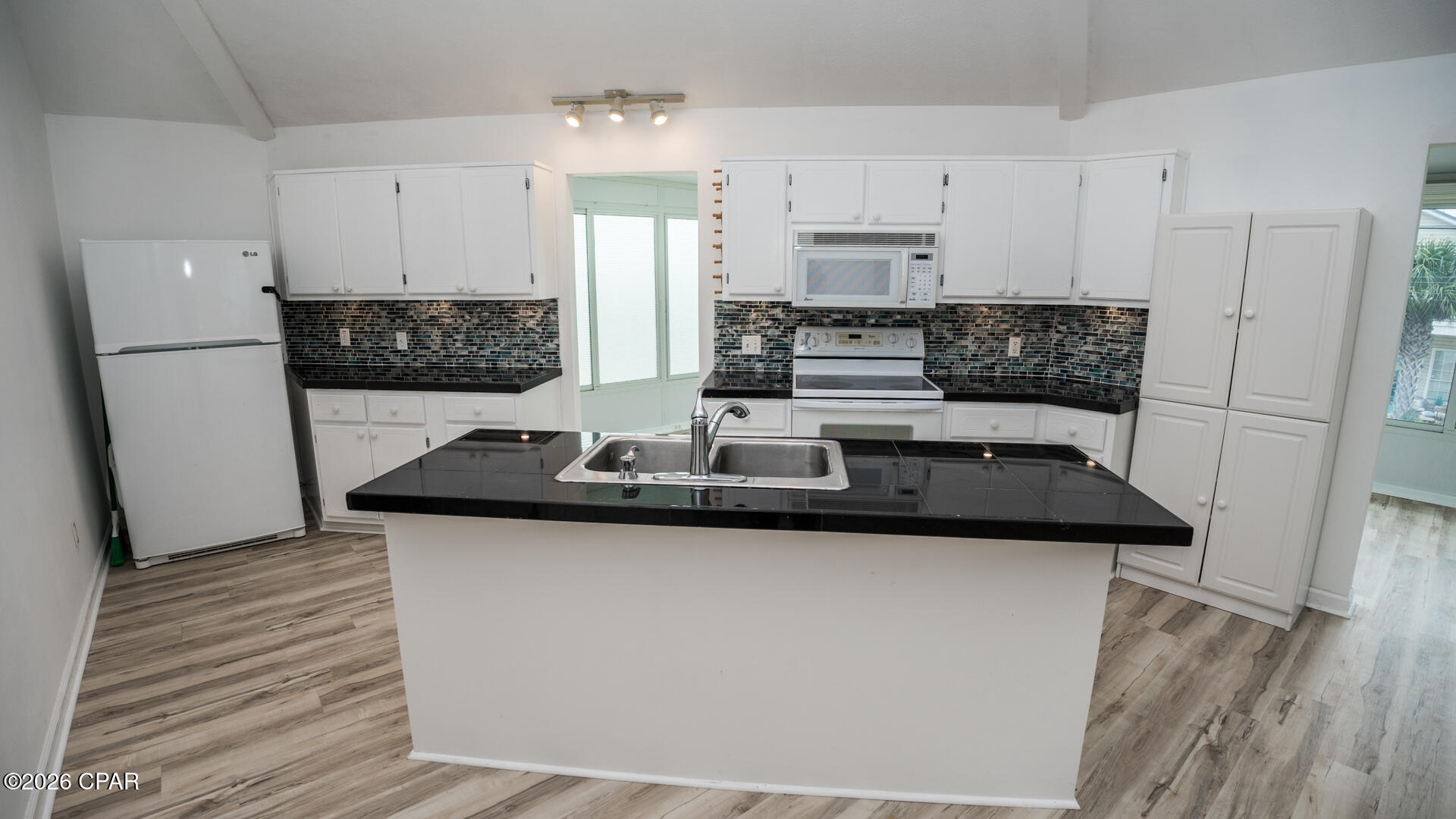 Bid-A-Wee Beach 1st Add - Residential