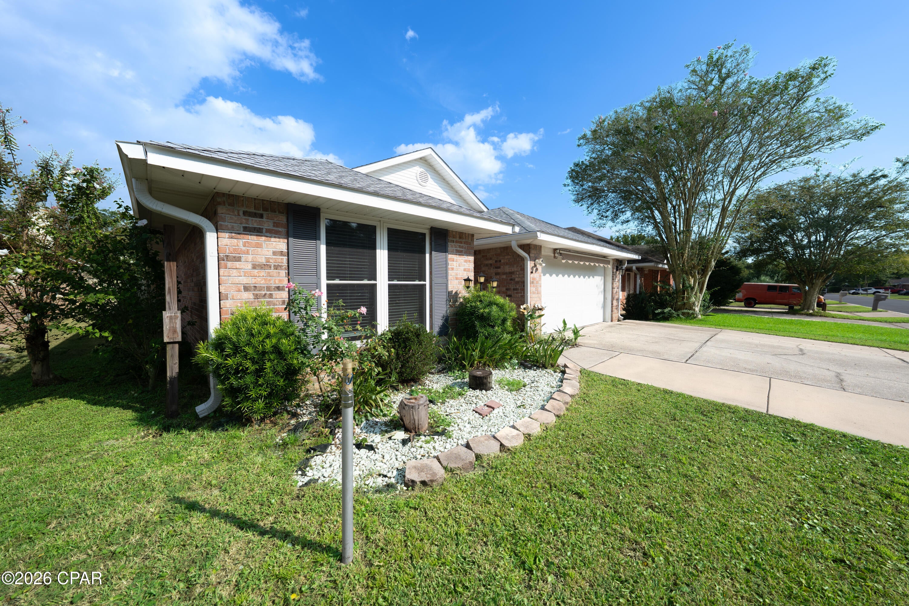 1739 Ivalea Circle