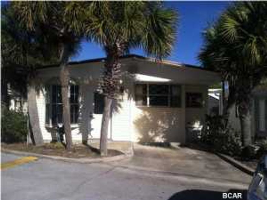 NEW SHEET ROCK AND CARPET. LOWEST PRICED 2 BEDROOM/ 2 BATHROOM IN VENTURE OUT. THIS HOME HAS 993 SQUARE FEET AND IS ON A NICE CORNER LOT. VENTURE OUT IS A VERY POPULAR GATED COMMUNITY AND THIS UNIT IS PRICED TO SELL. PLEASE CALL FOR YOUR PRIVATE SHOWING TODAY. UNIT BEING SOLD AS-IS. PLEASE VERIFY ALL IMPORTANT INFORMATION.