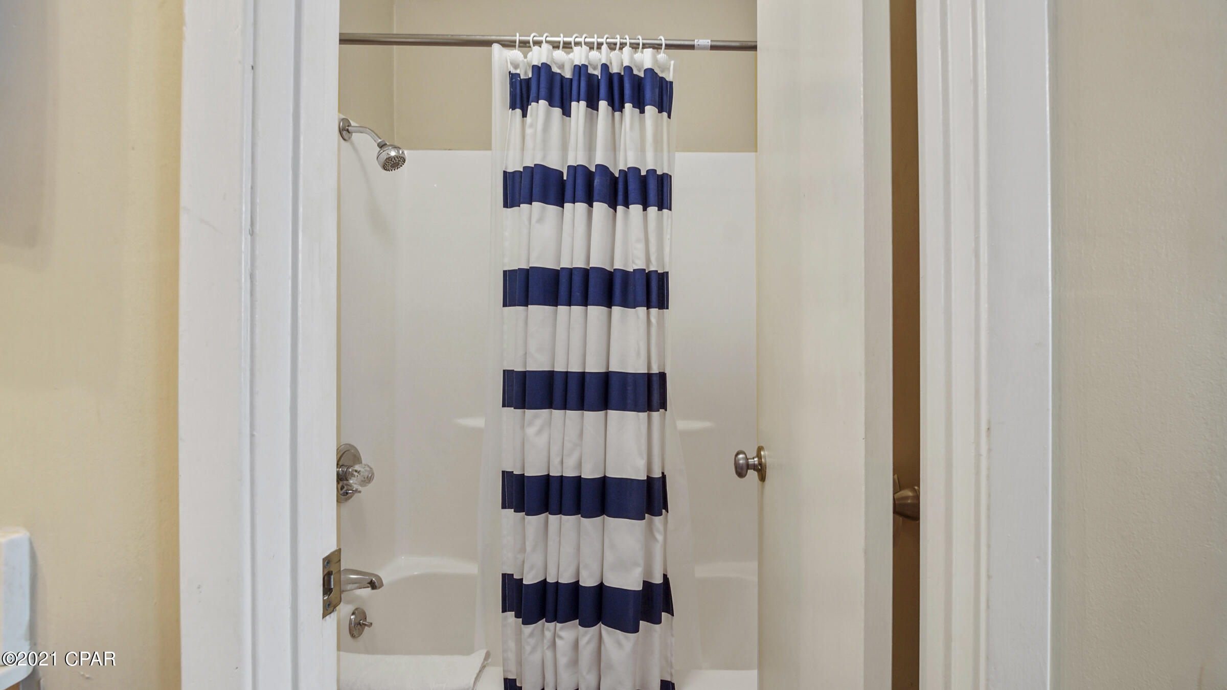 Lullwater Beach - Residential