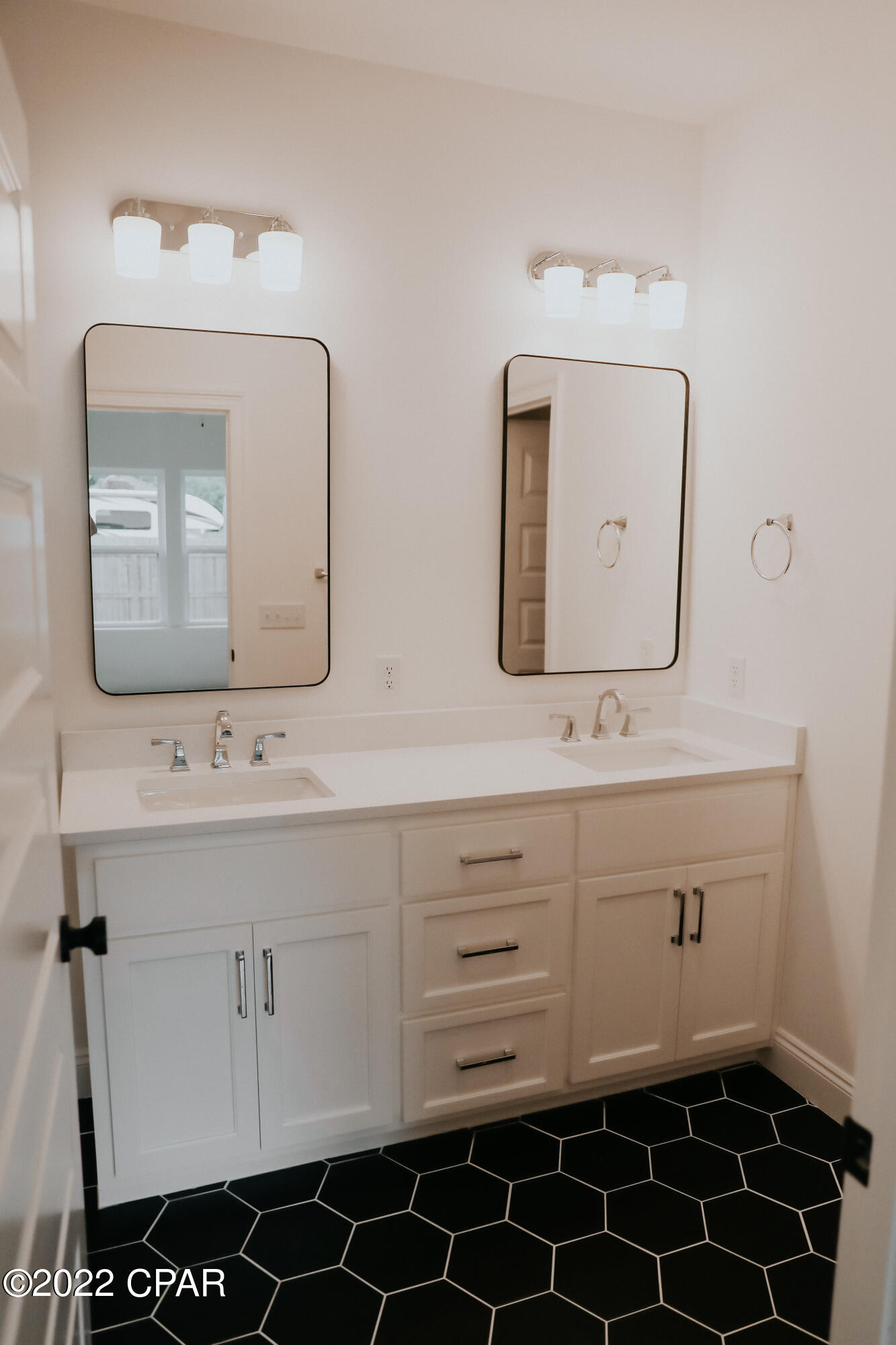 Cove Terrace 3rd Add - Residential