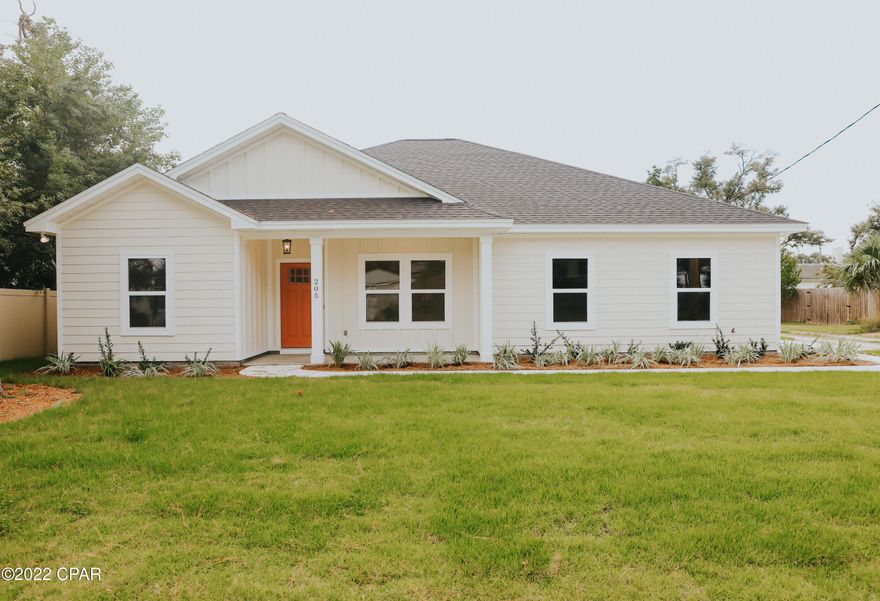 Brand New construction in the heart of the Cove.  The interior boasts 9 foot ceilings, LVP floors, stainless appliances, quartz counters and split bedroom plan.  Hardy sided exterior with side entry 2 car garage.  Yard is fully irrigated and landscaped

Sold before it was completed and came to the market.