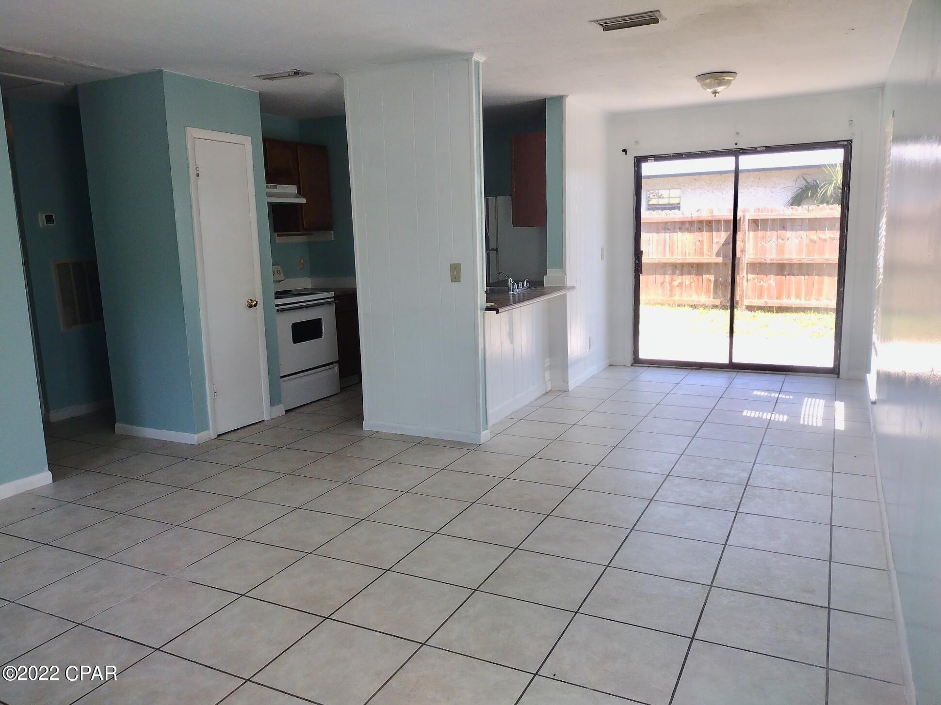 [No Recorded Subdiv] - Residential Lease