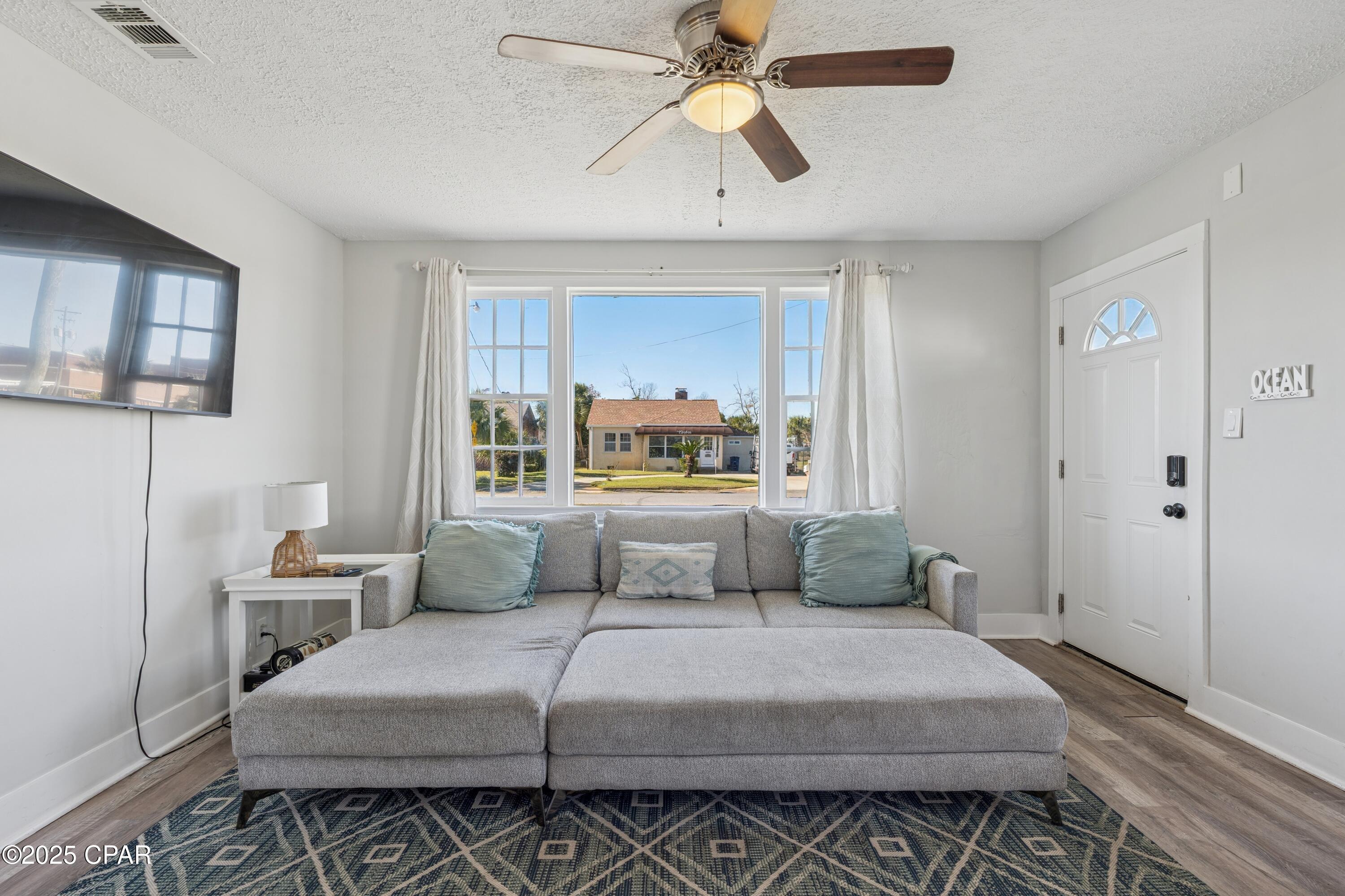 Pine-Lea 2nd - Residential