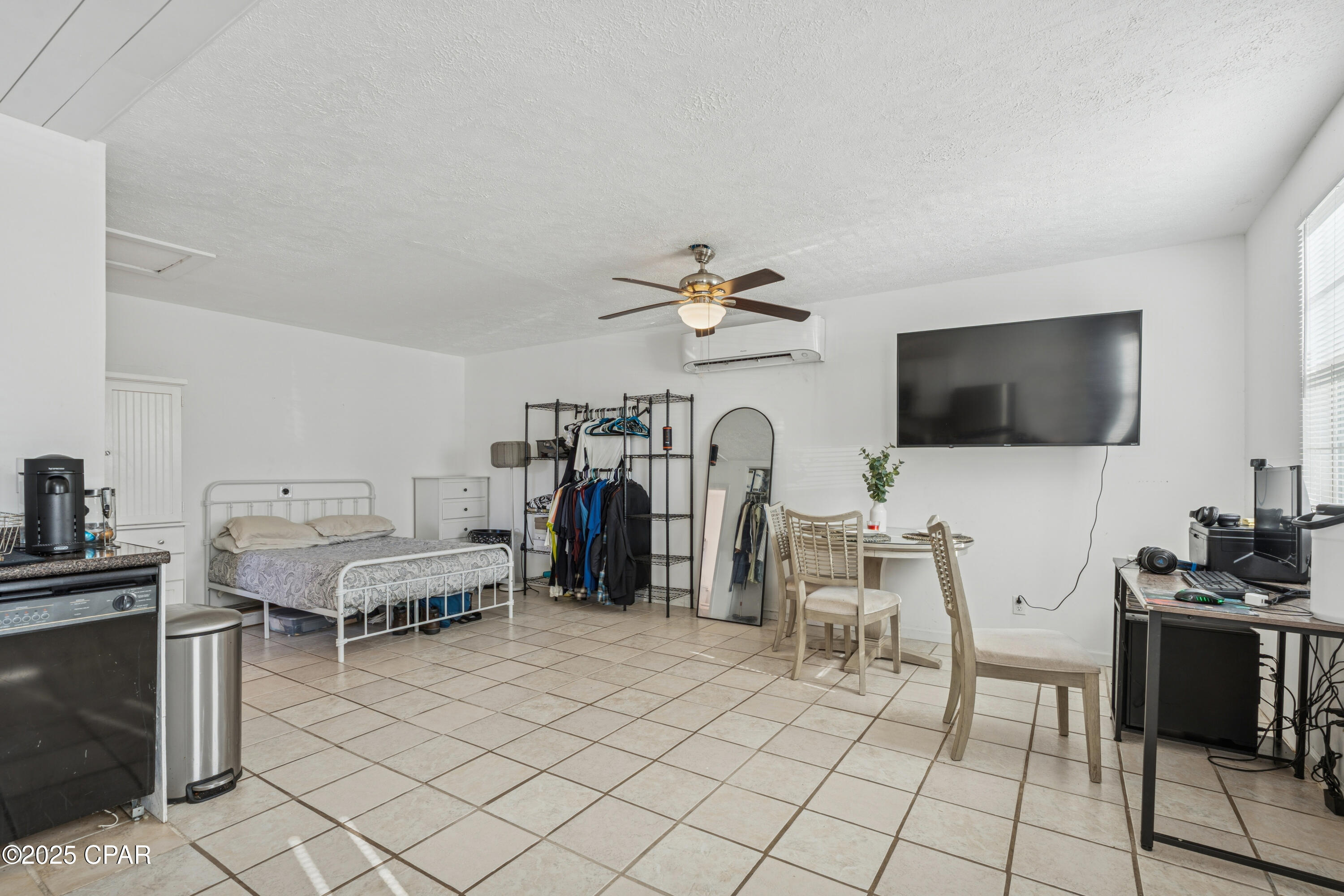 Pine-Lea 2nd - Residential