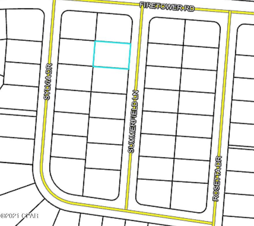 Building lot in quiet Sunny Hills Subdivision. Less than 40 miles to Panama City Beach and 20 miles to the amenities in Chipley.