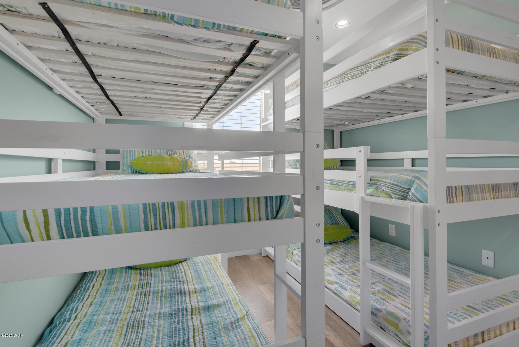 Kiska Beach - Residential