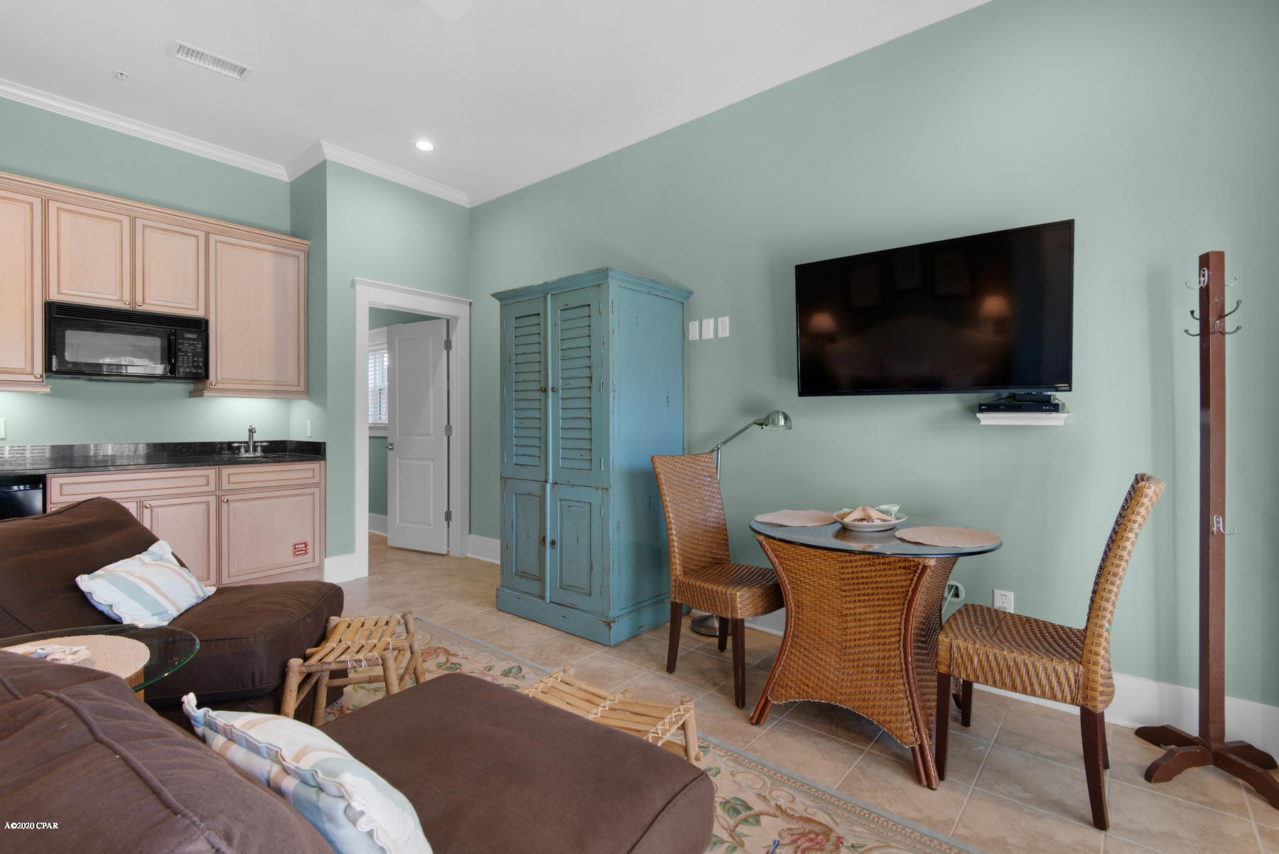 Kiska Beach - Residential