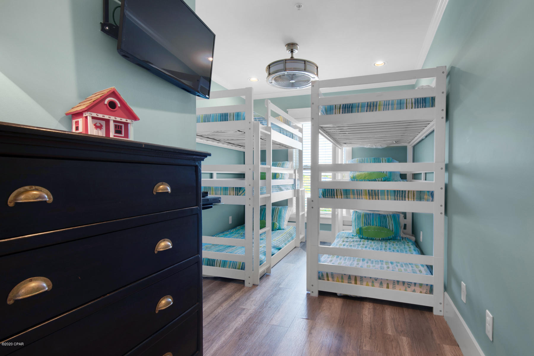 Kiska Beach - Residential