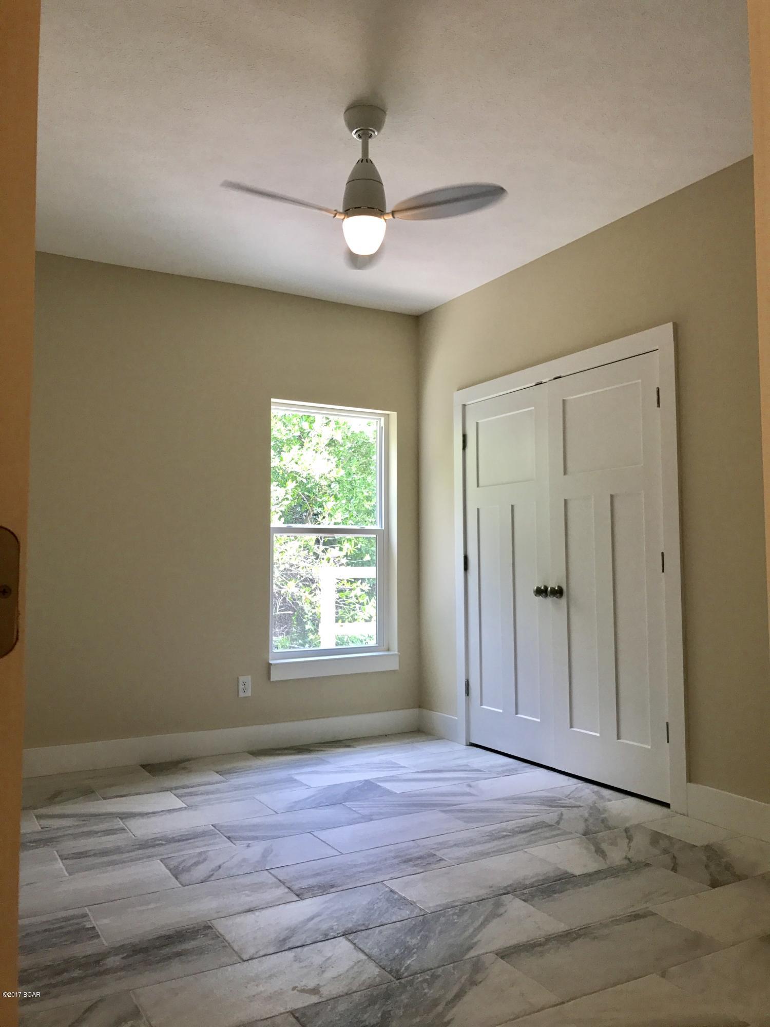 Laguna Beach Estates 8th Add - Residential