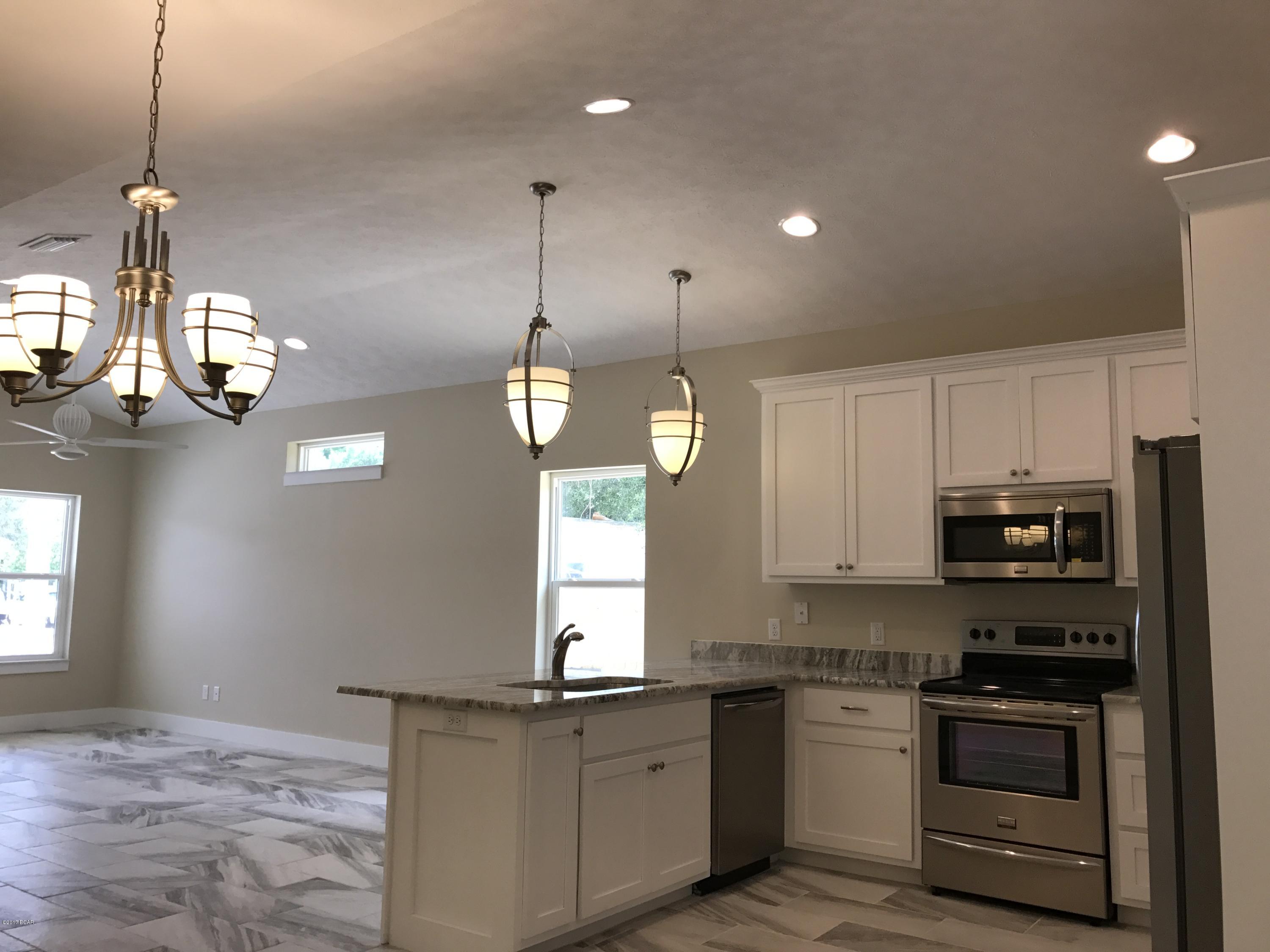 Laguna Beach Estates 8th Add - Residential