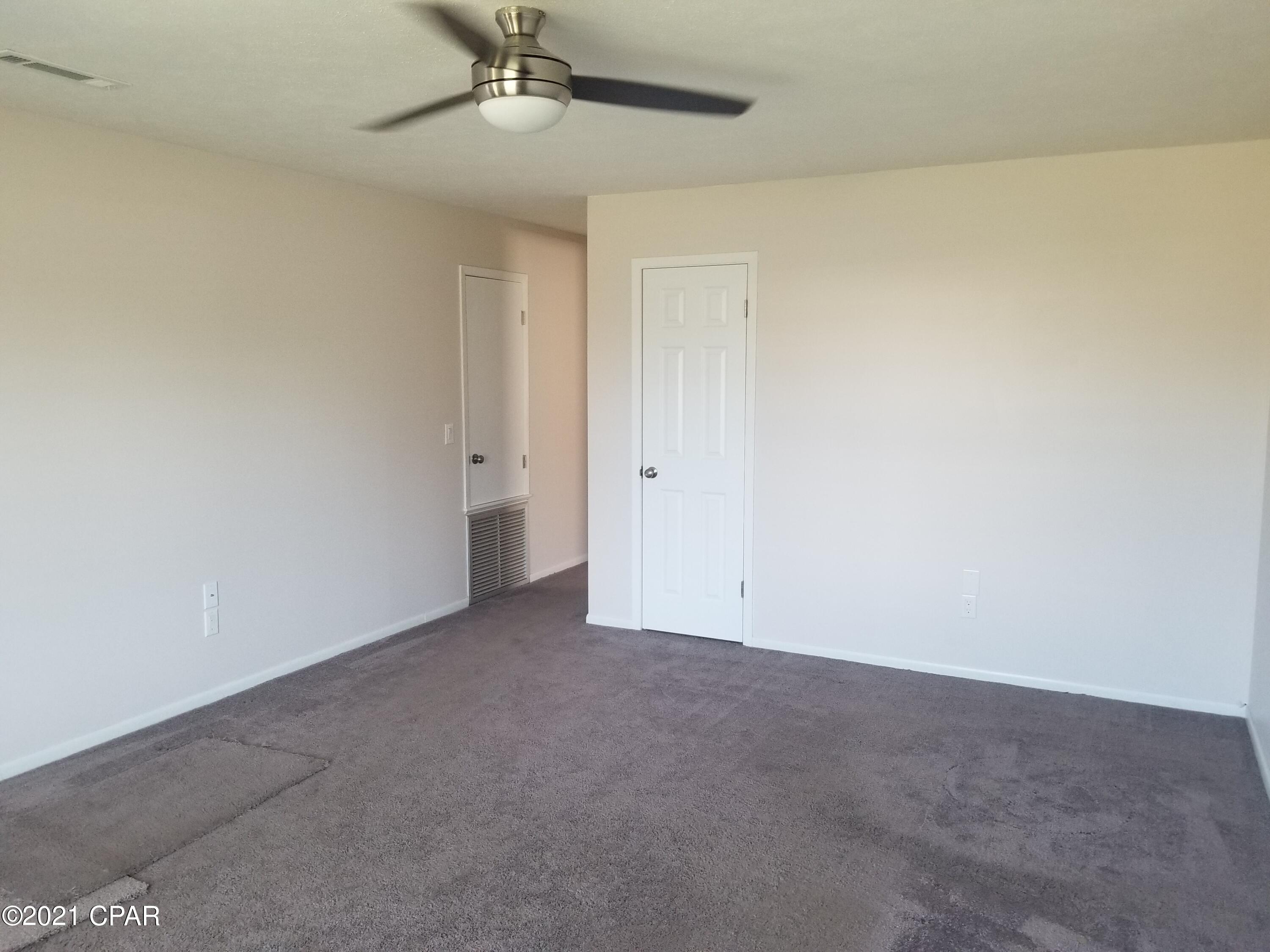 Towne & Country Lake Estates - Residential