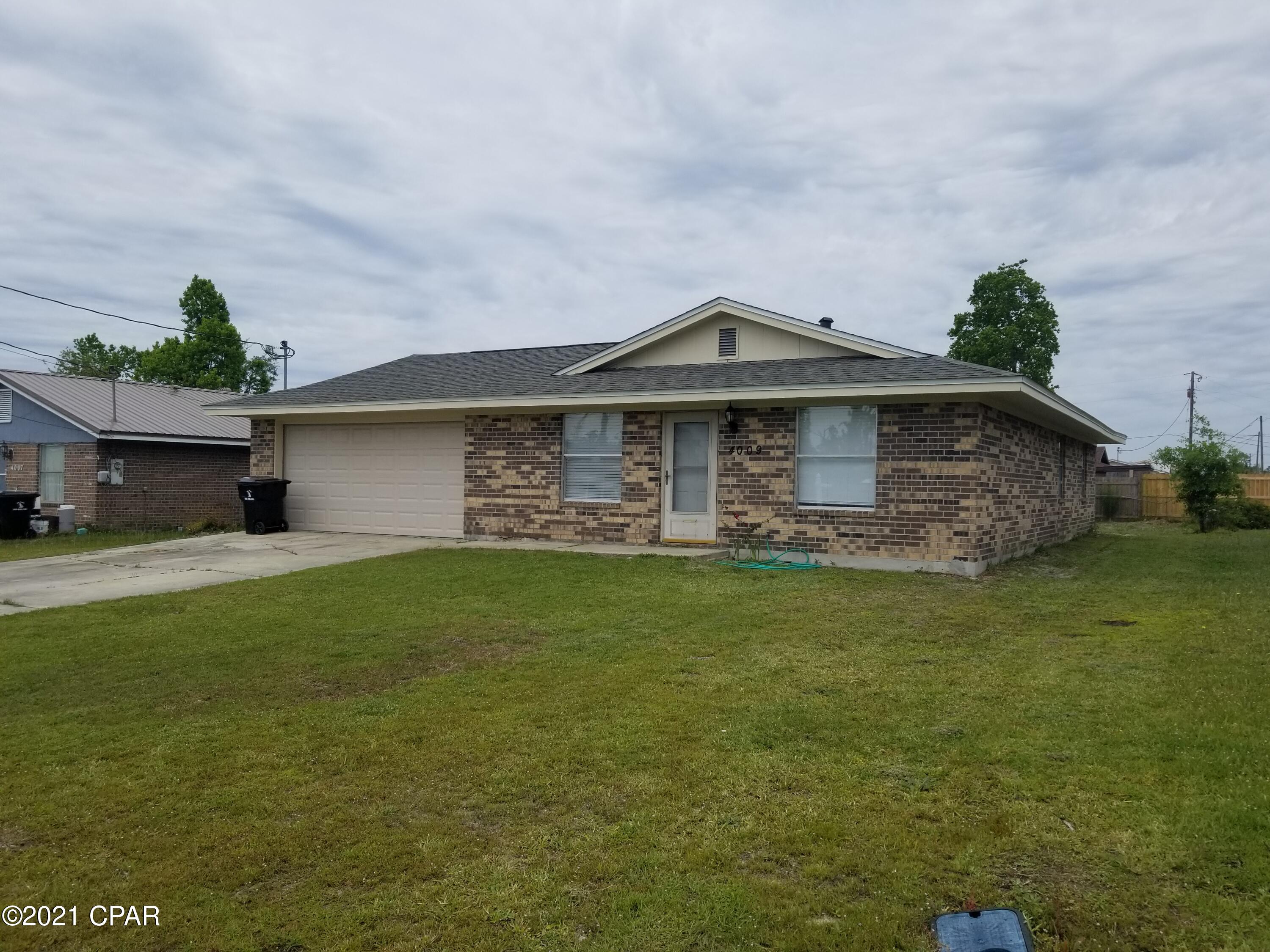 Towne & Country Lake Estates - Residential