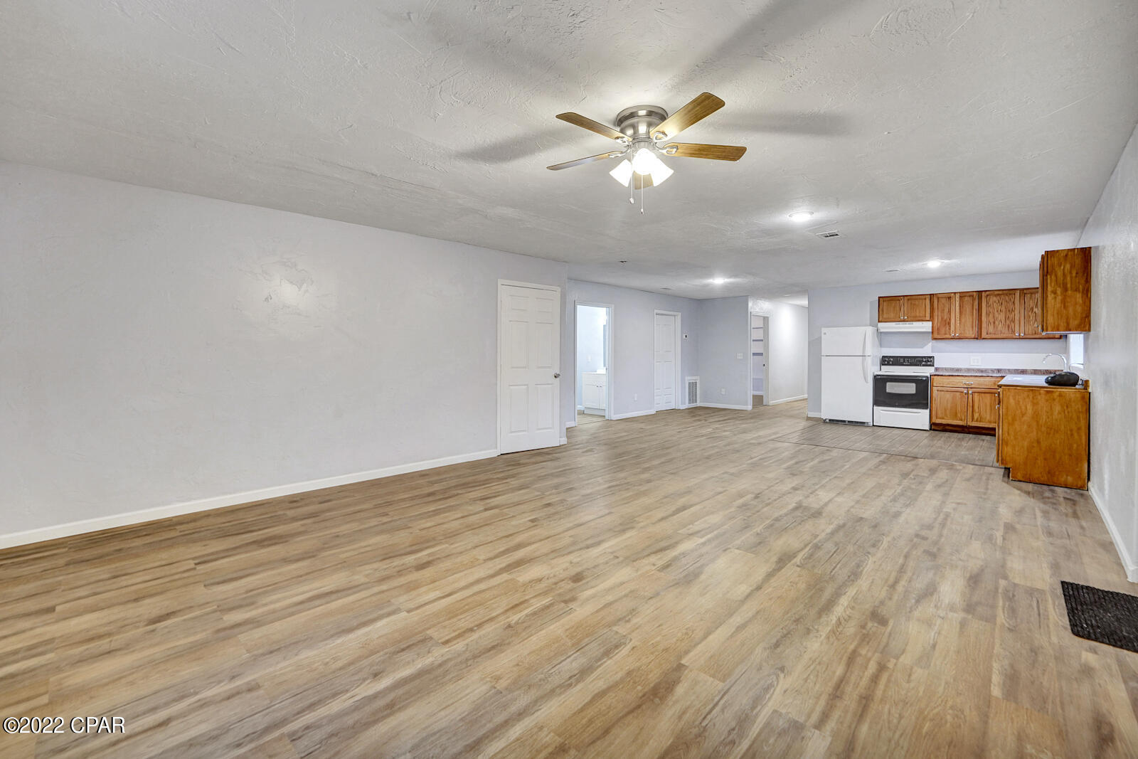 [No Recorded Subdiv] - Residential Lease