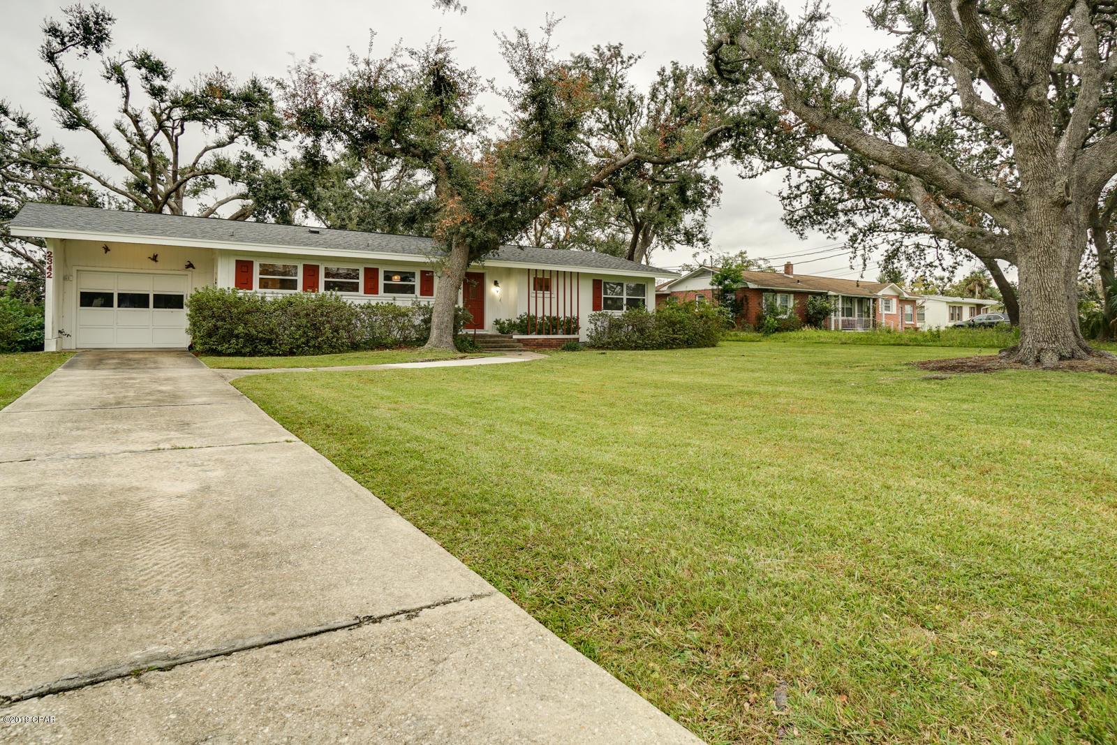 Pretty Bayou Hts 1st - Residential