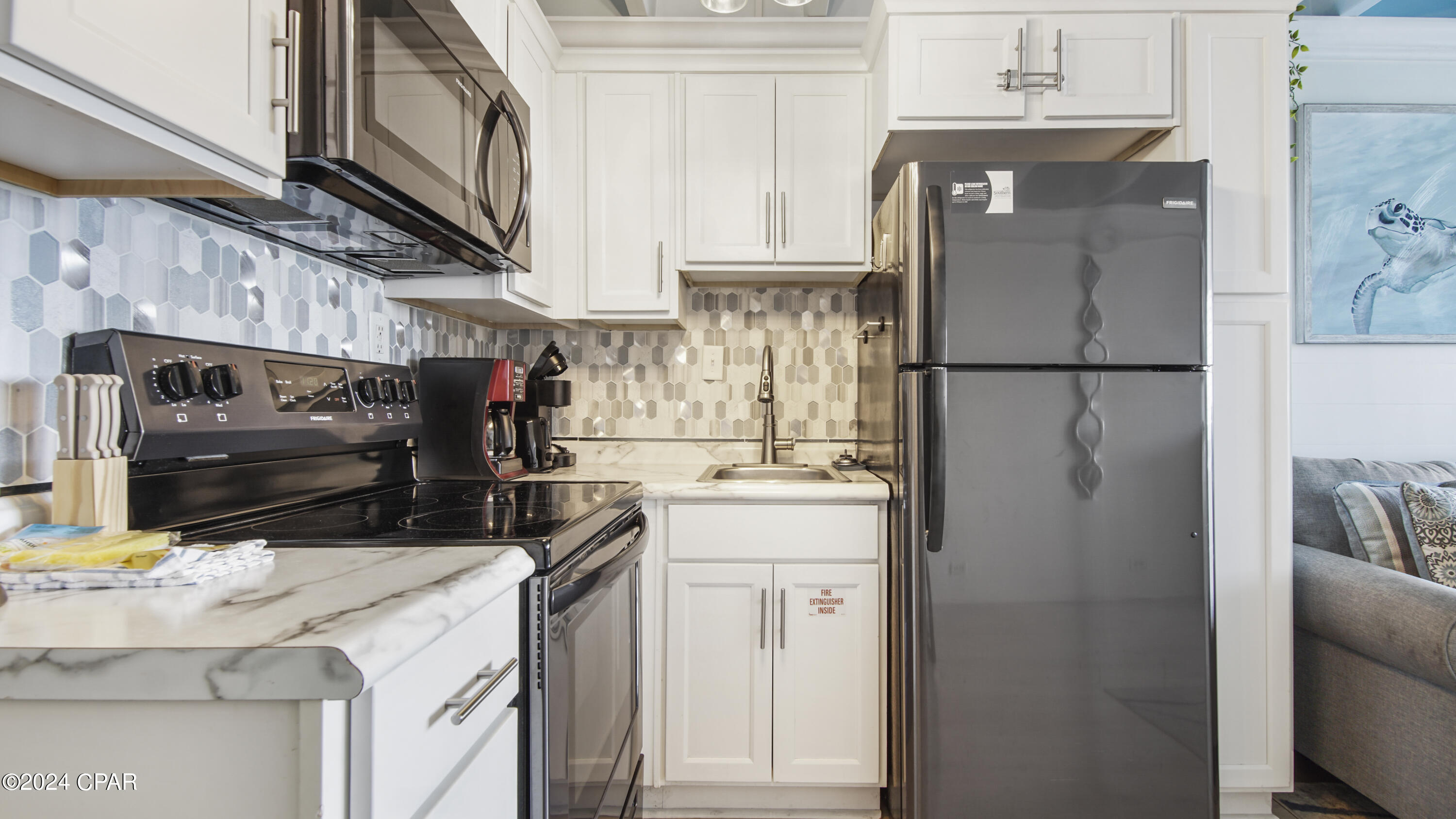 Fontainebleau Terrace - Residential