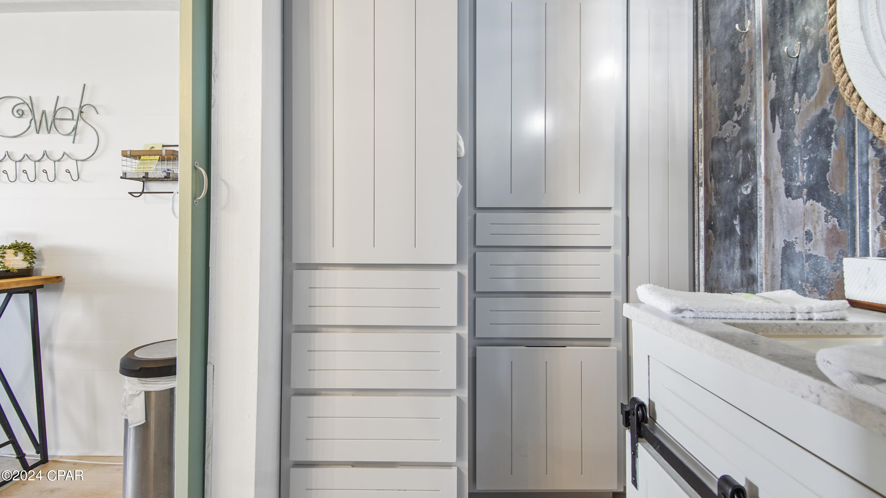 Fontainebleau Terrace - Residential