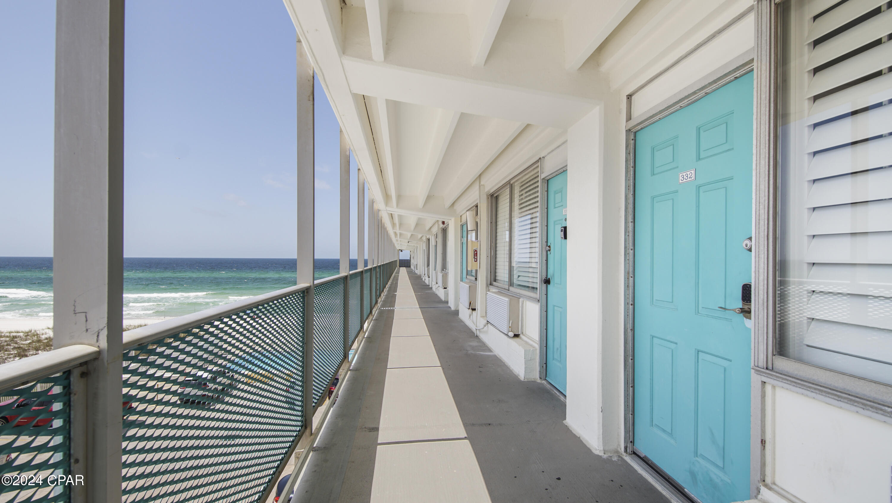 Fontainebleau Terrace - Residential