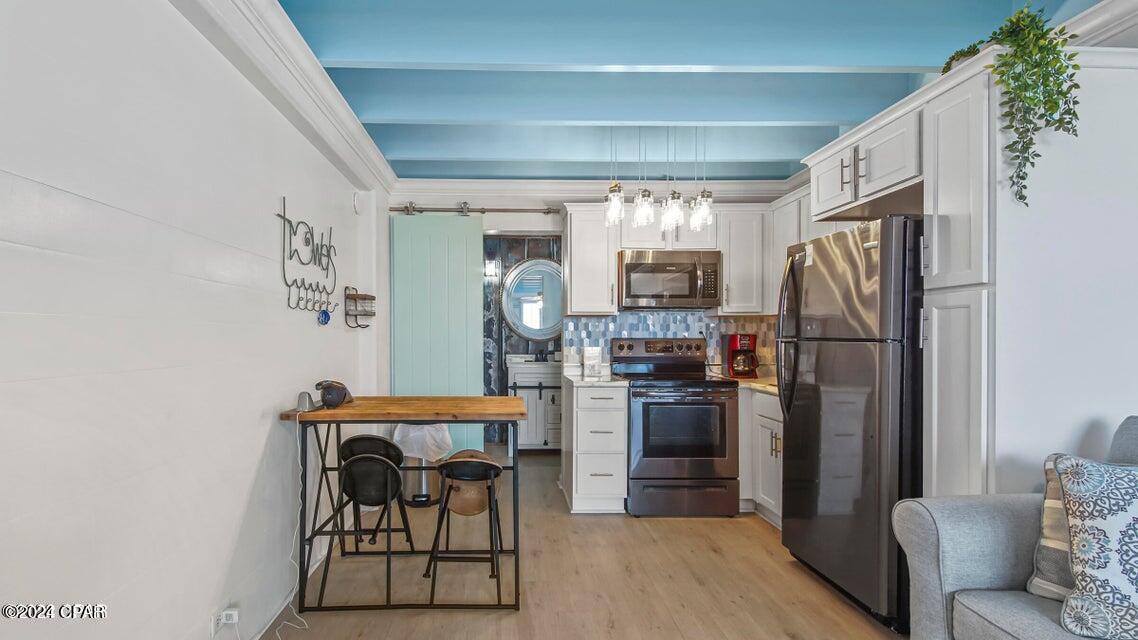 Fontainebleau Terrace - Residential