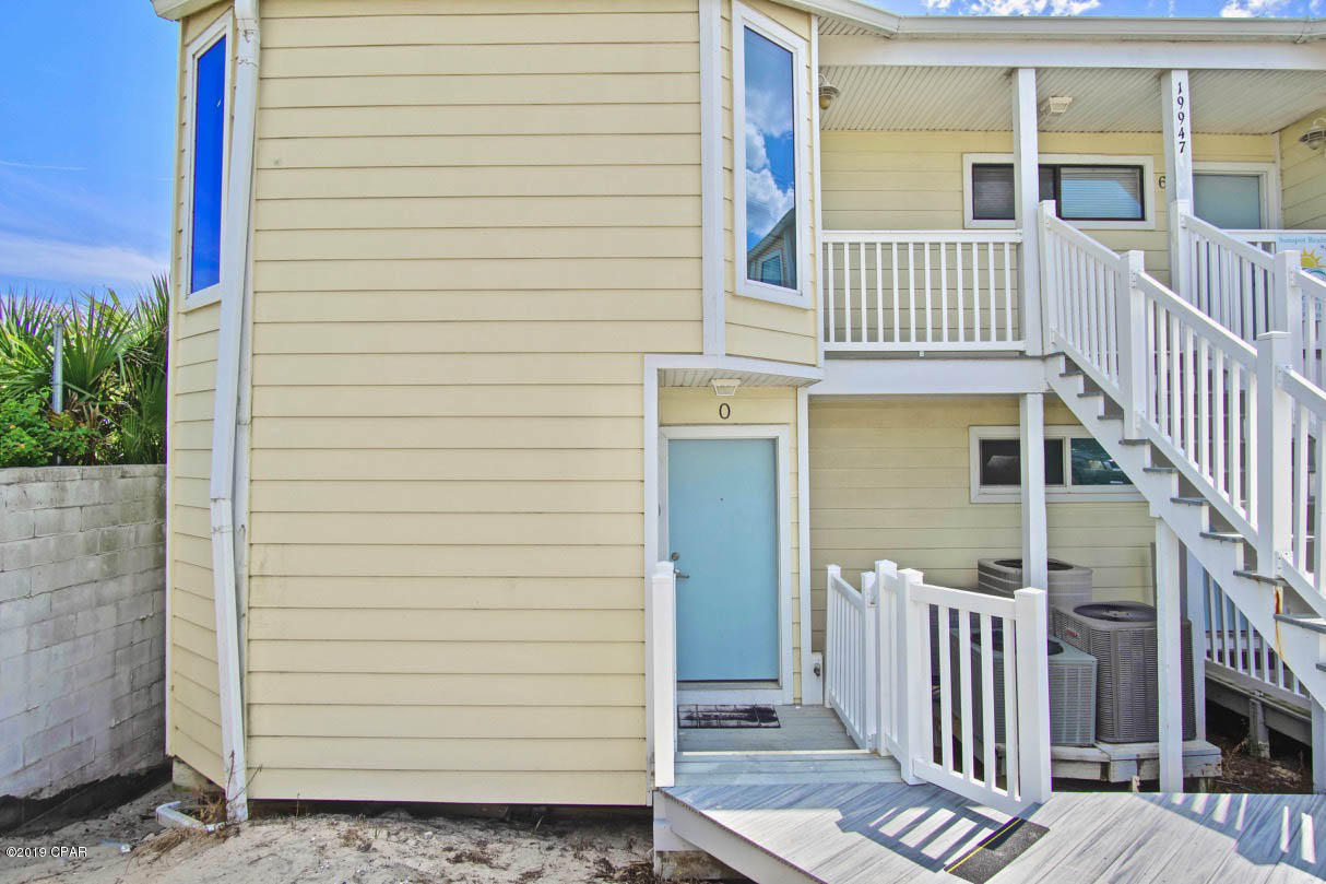 Harbur Arms Condo. - Residential