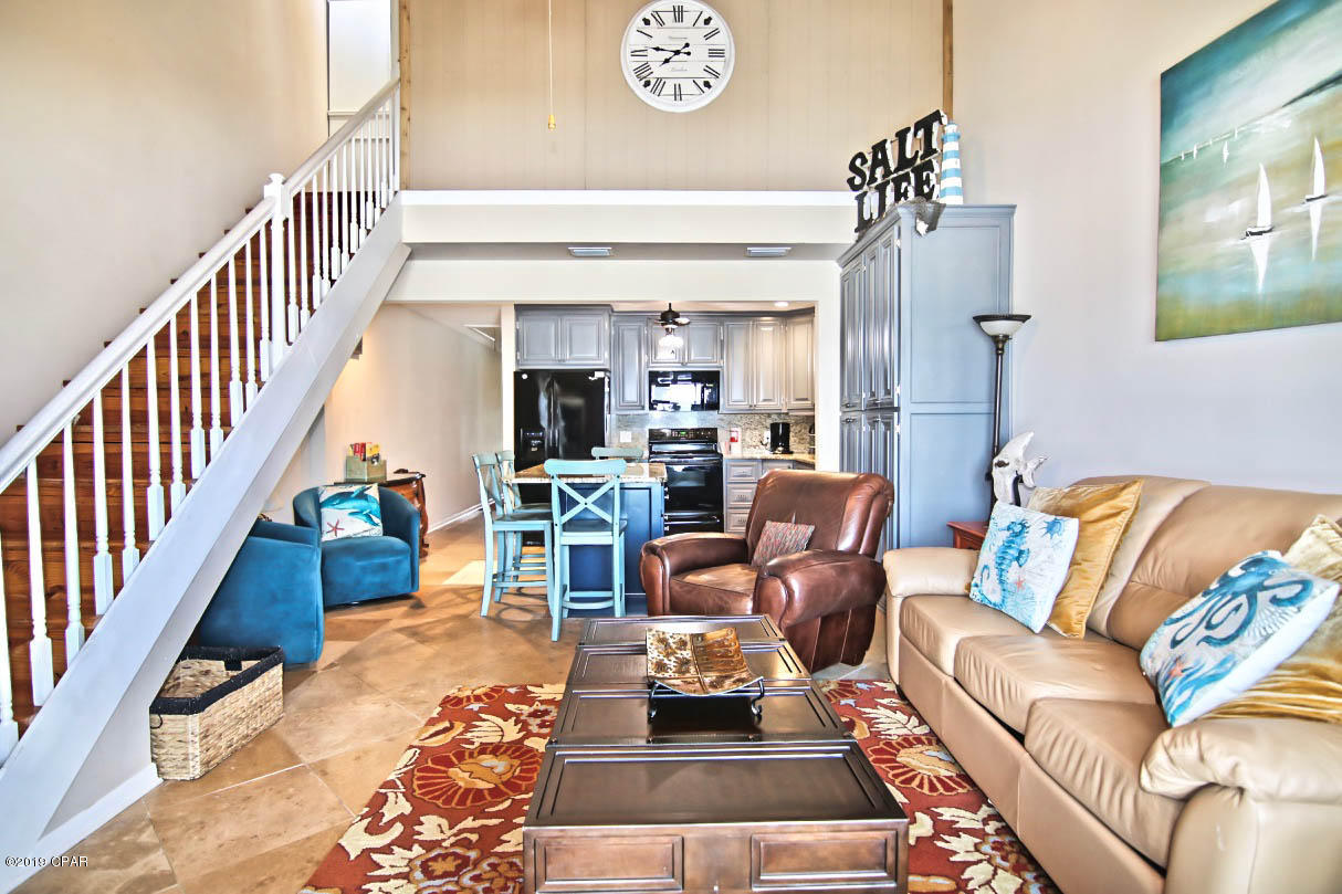 Harbur Arms Condo. - Residential