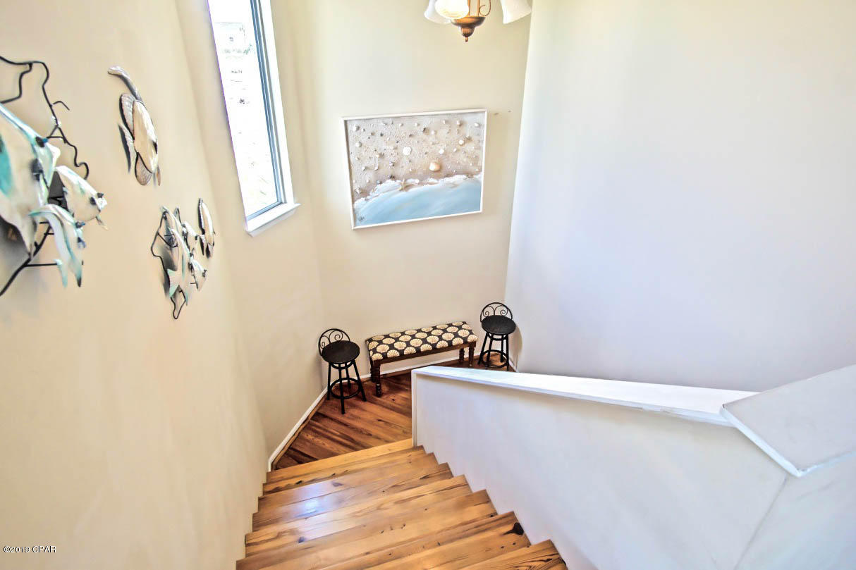 Harbur Arms Condo. - Residential