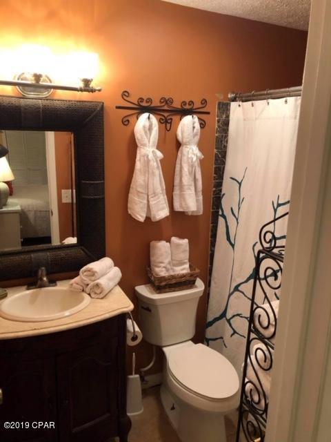 Harbur Arms Condo. - Residential