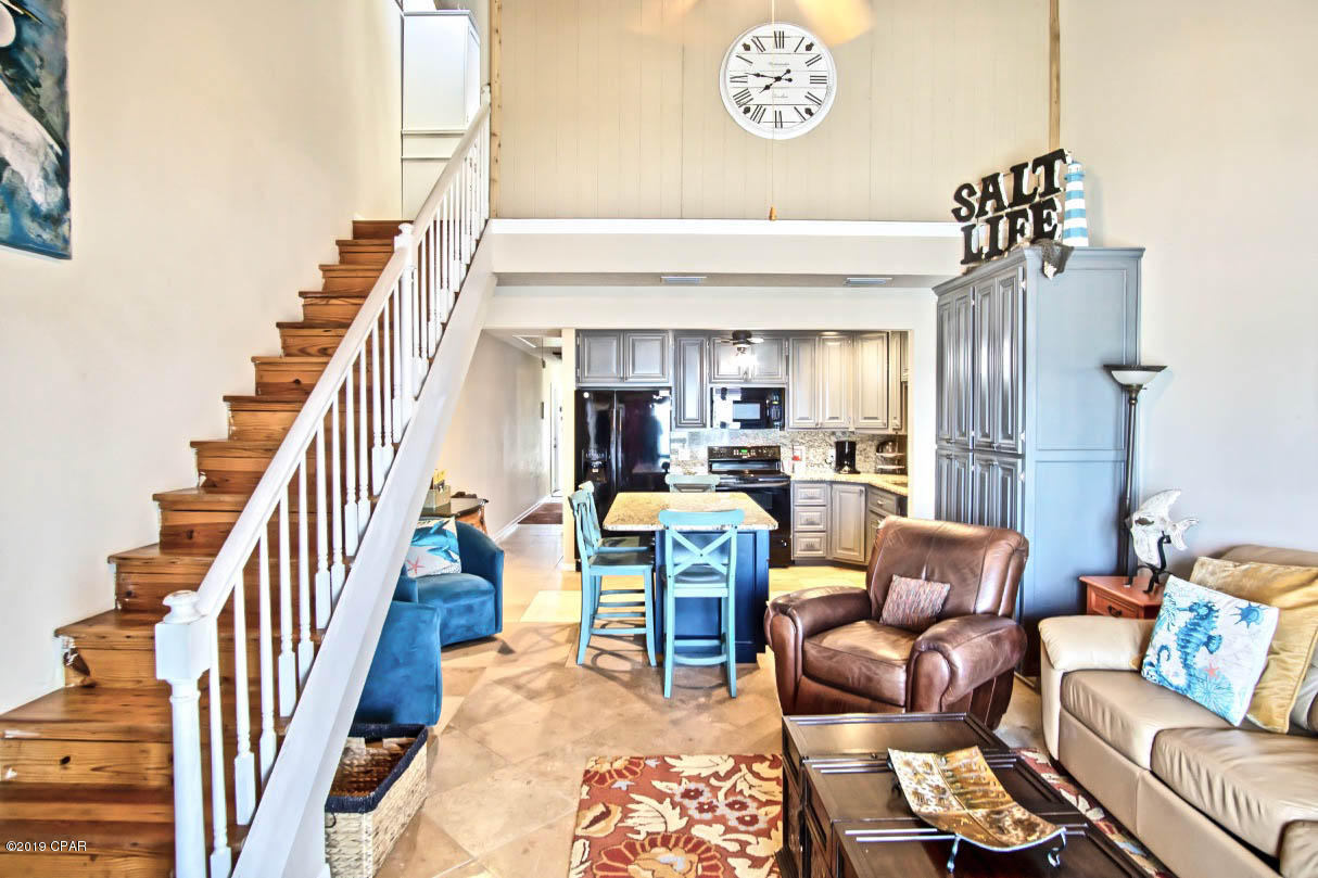 Harbur Arms Condo. - Residential