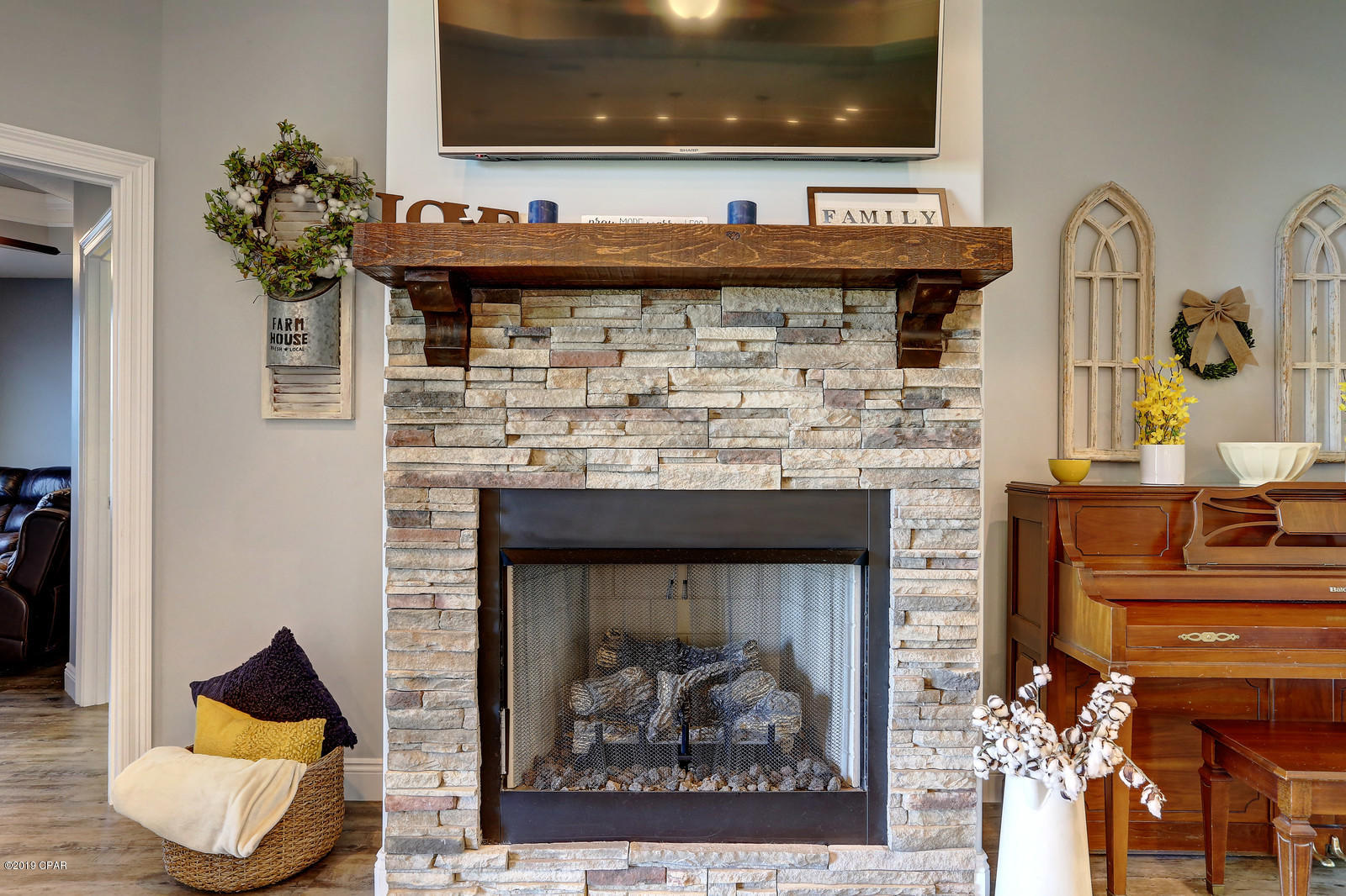 Kirkland Manor - Residential