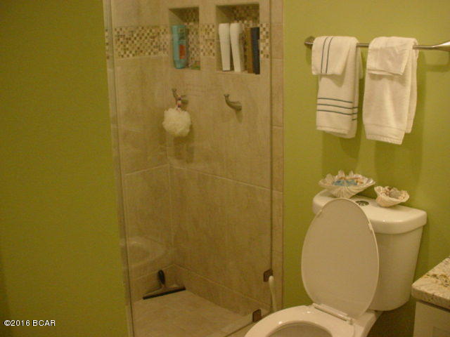 Lagoon Towers Phase I - Residential