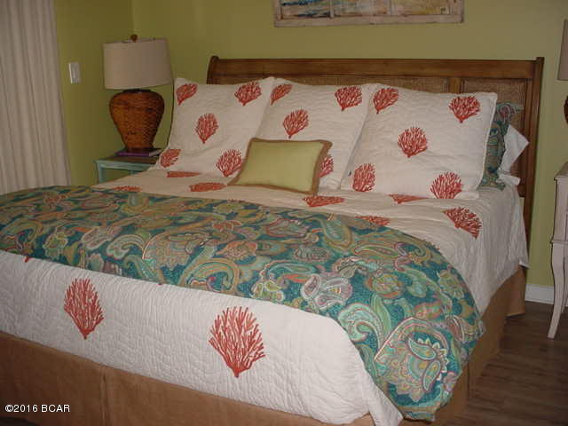 Lagoon Towers Phase I - Residential