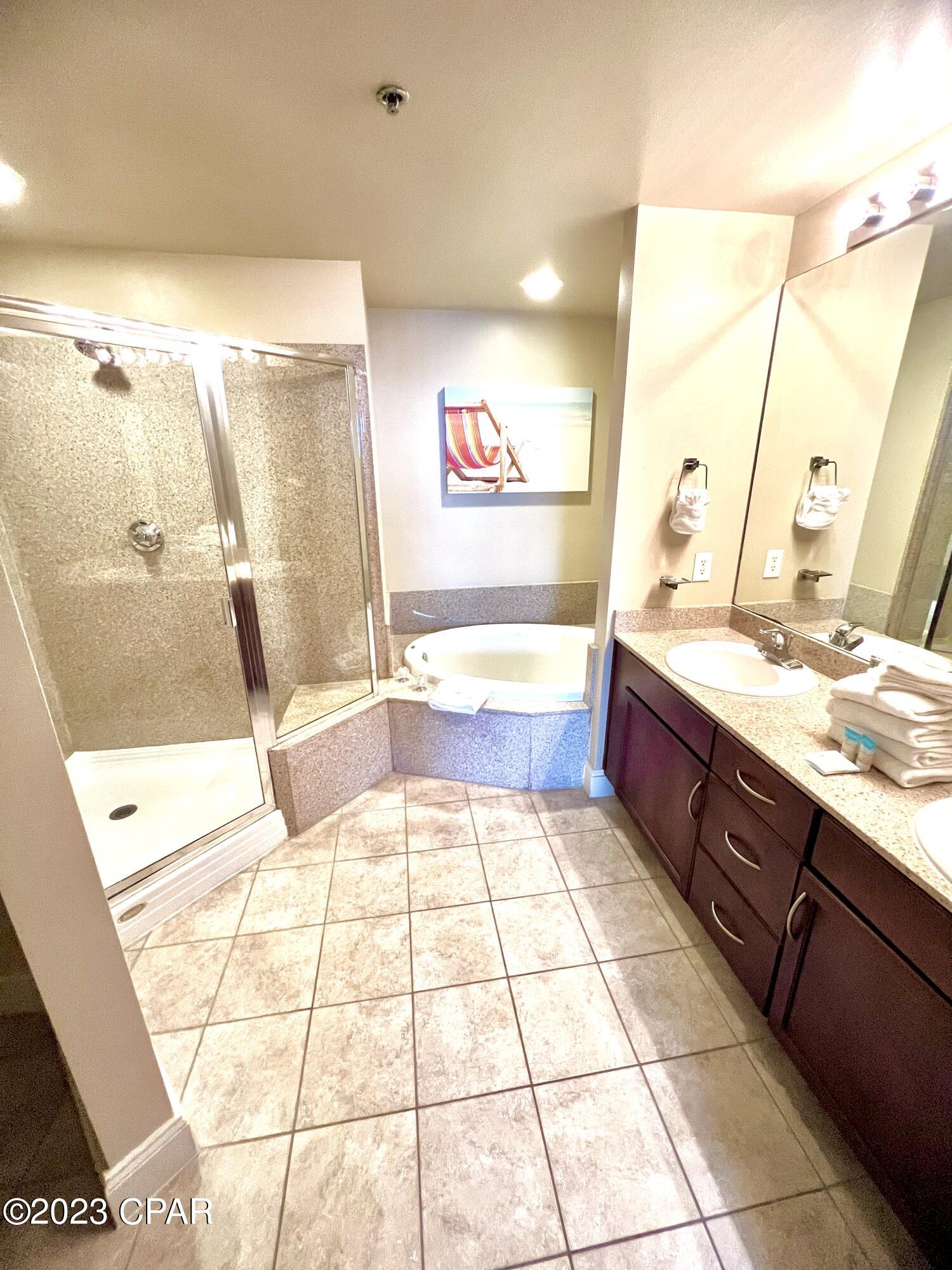 Laketown Wharf - Residential