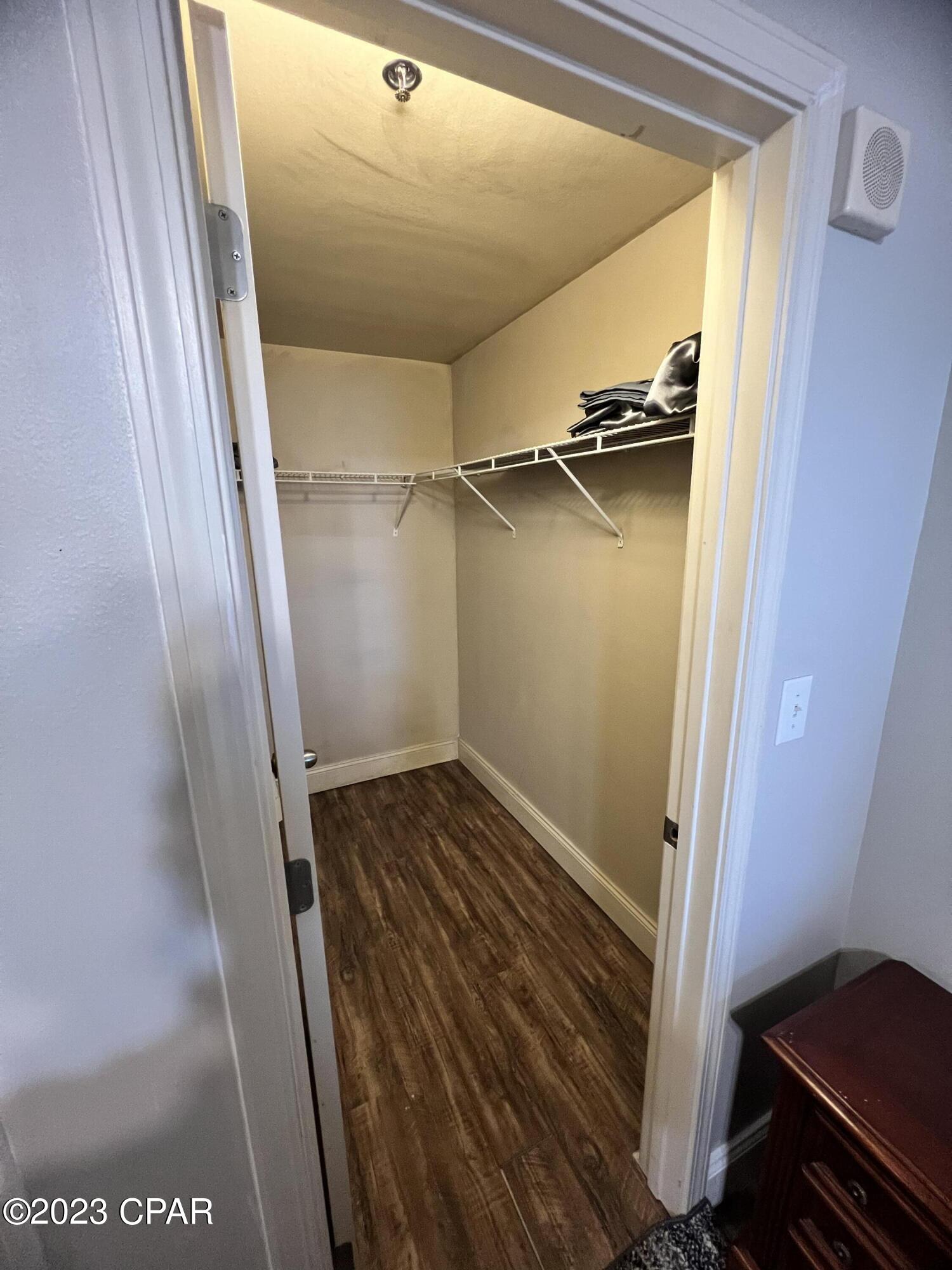 Laketown Wharf - Residential