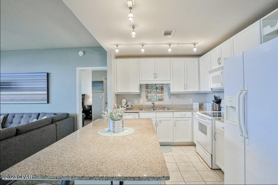 Laketown Wharf - Residential