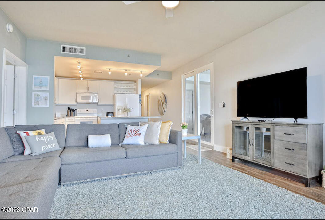 Laketown Wharf - Residential