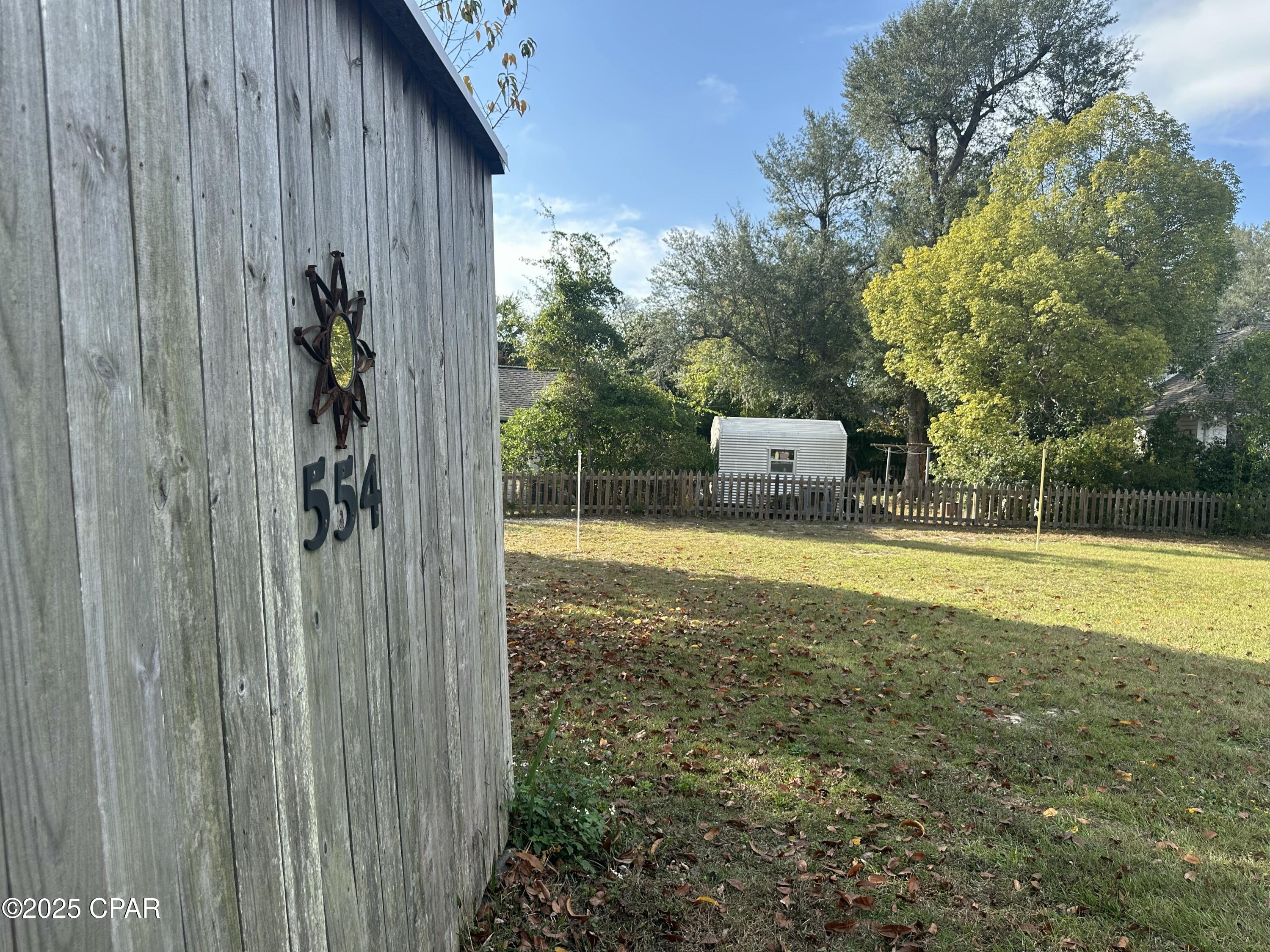 Sudduths 1st Add - Land