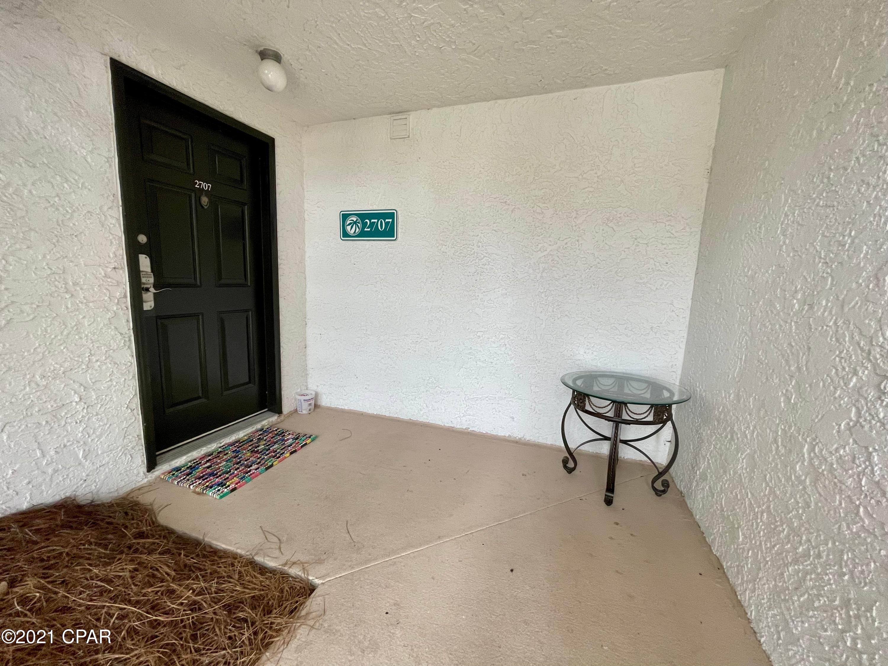 River Oaks Tennis Villas - Residential