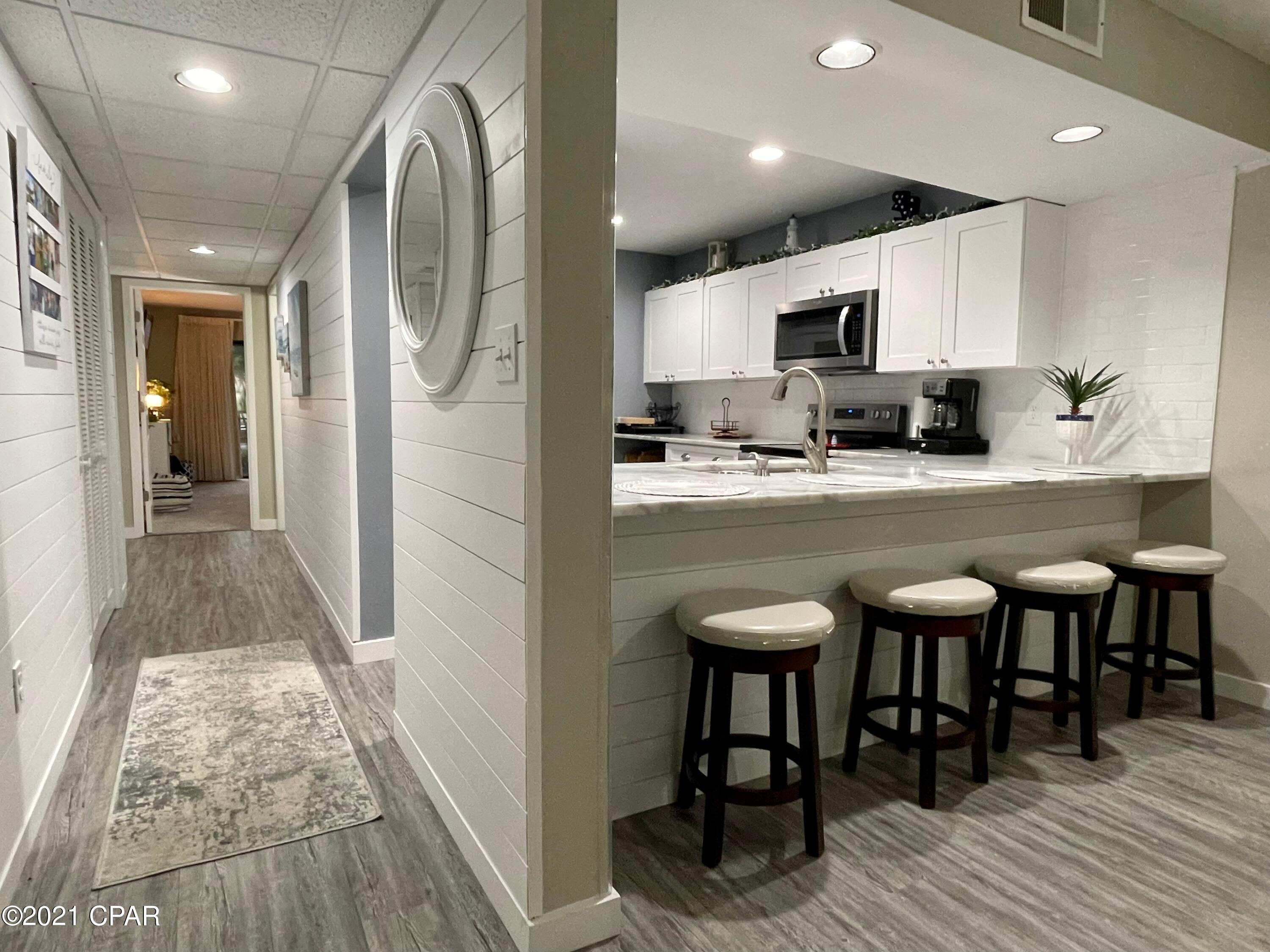 River Oaks Tennis Villas - Residential