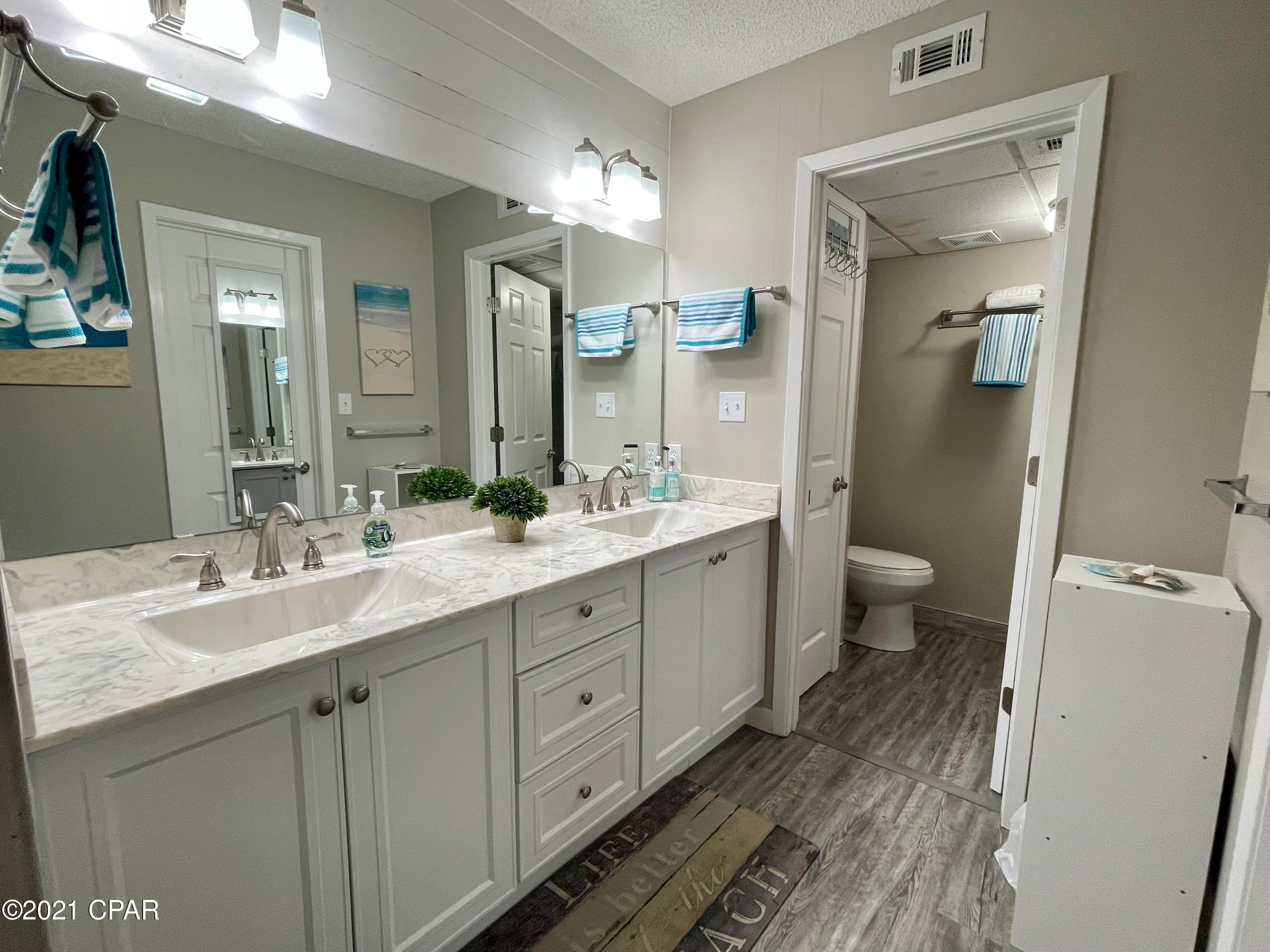 River Oaks Tennis Villas - Residential