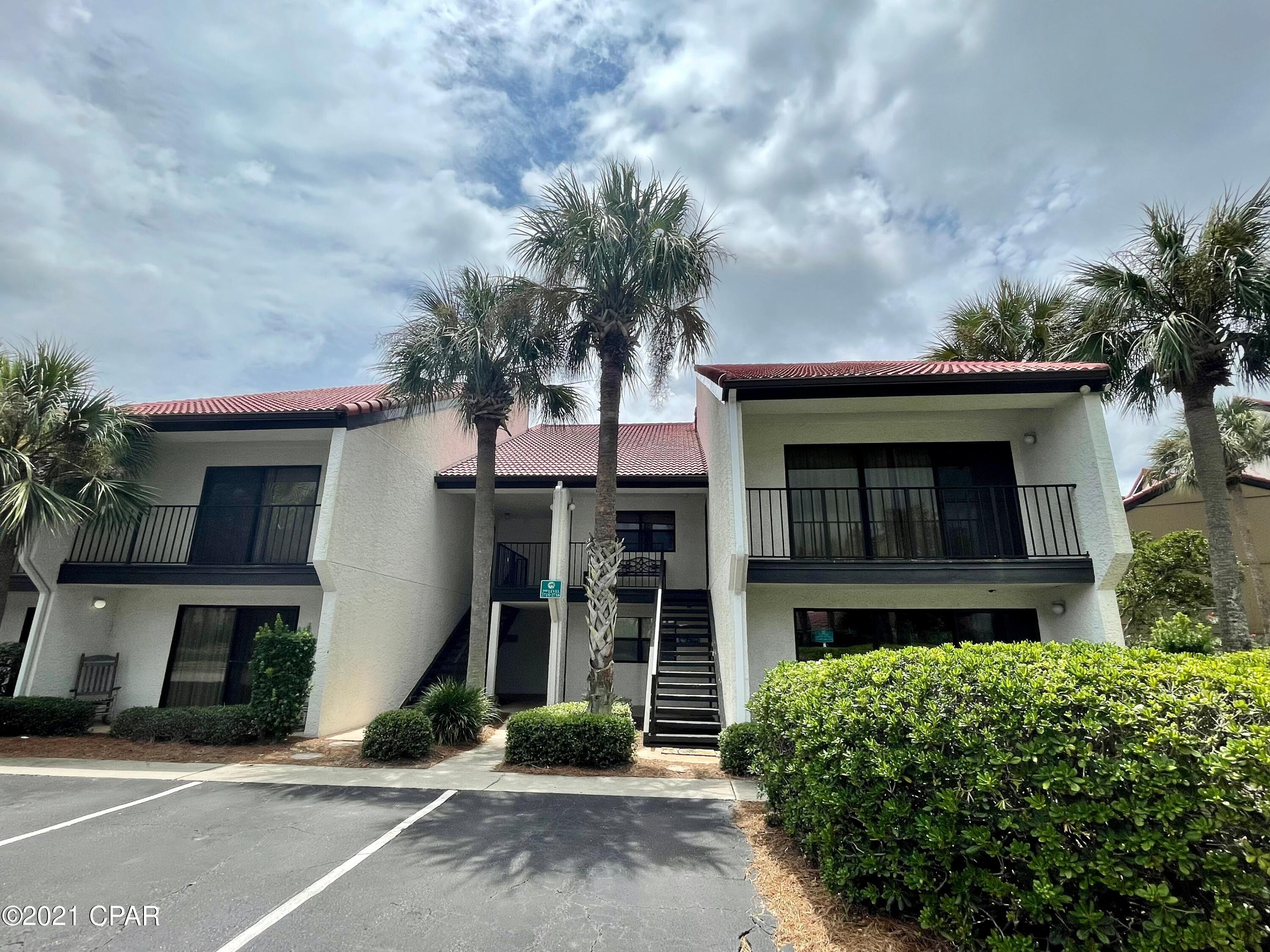 River Oaks Tennis Villas - Residential