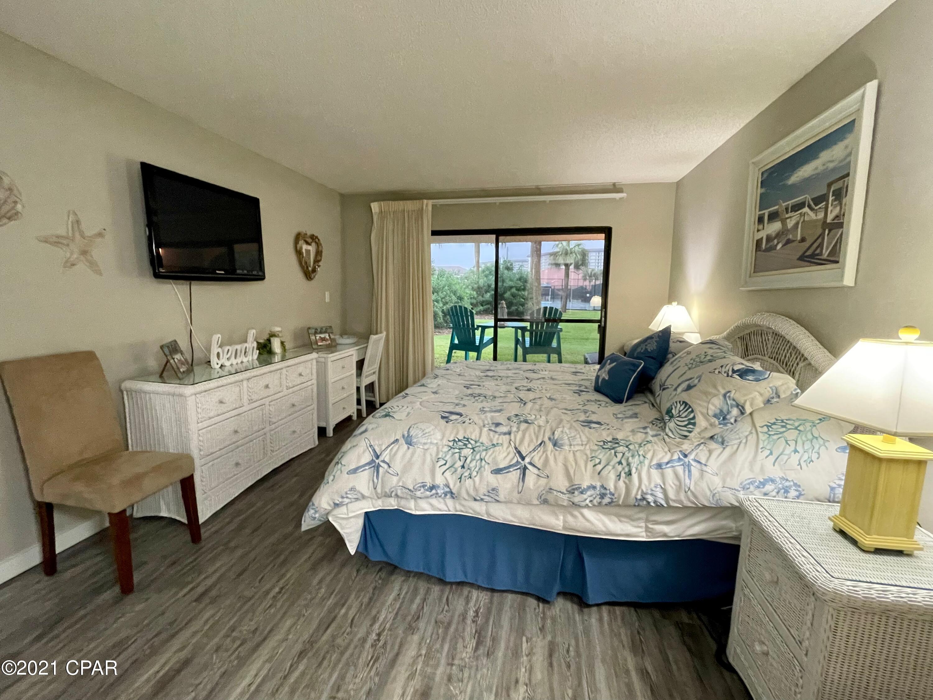 River Oaks Tennis Villas - Residential