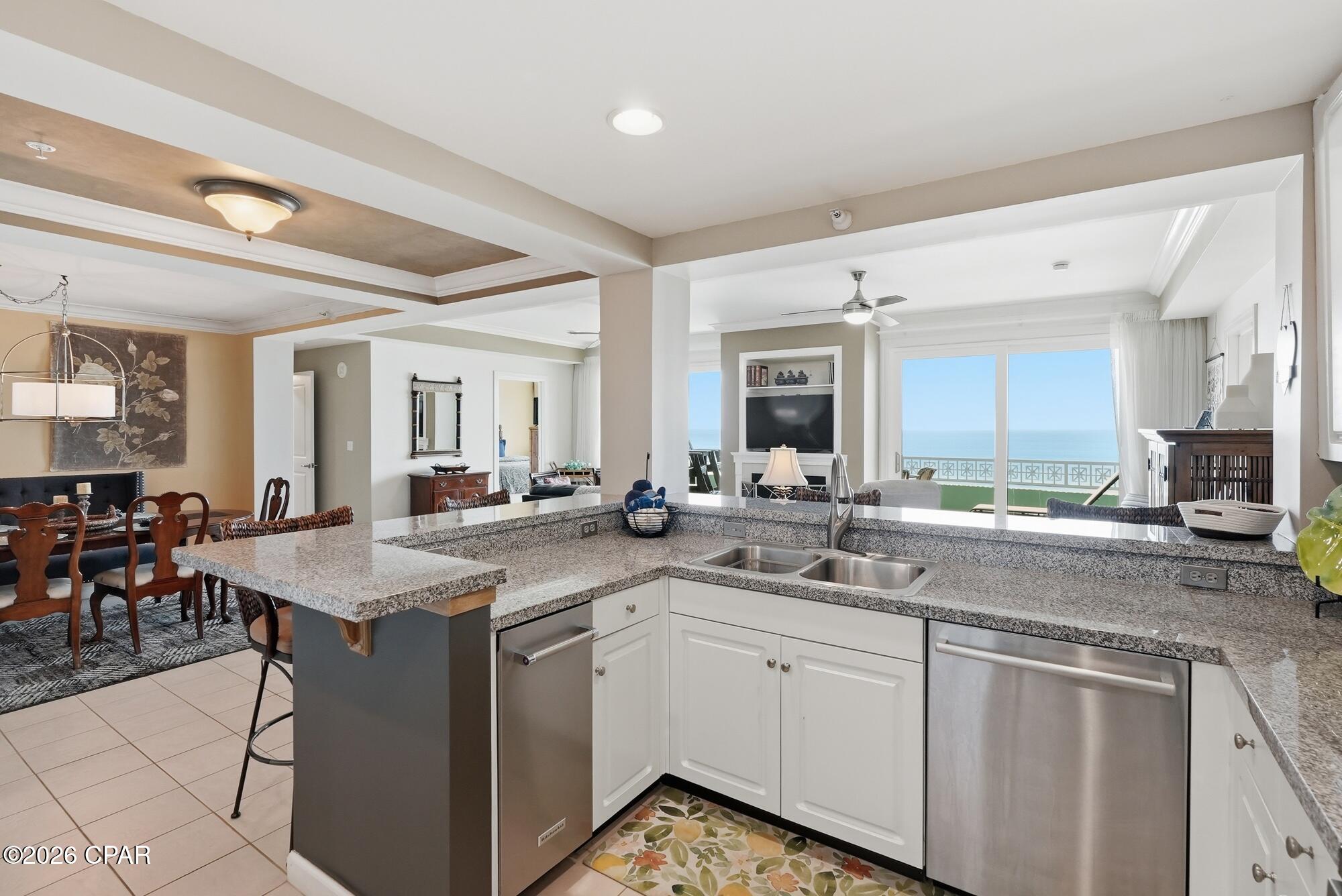 En Soleil Condo - Residential