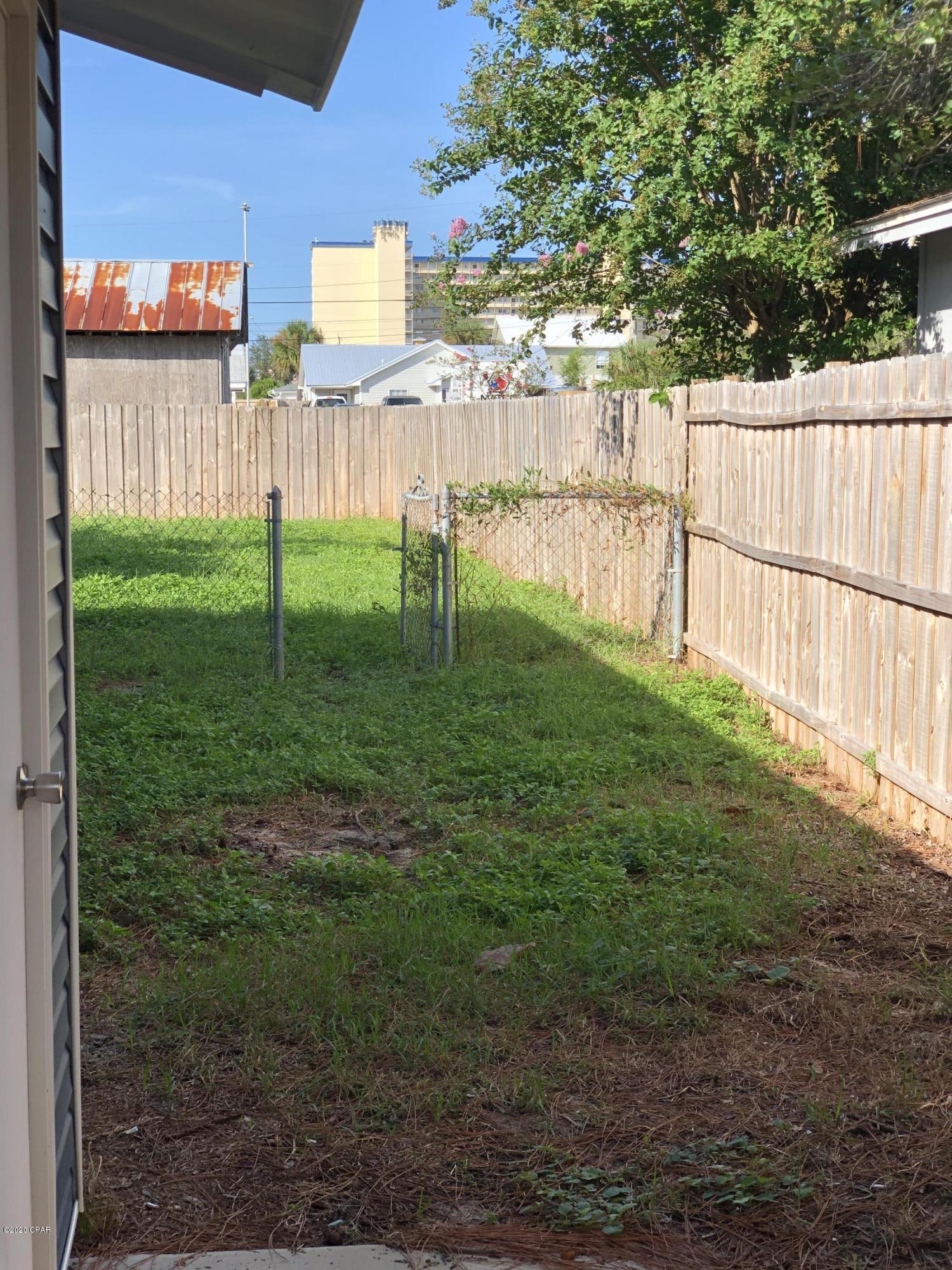 Biltmore Beach 1st Add - Residential