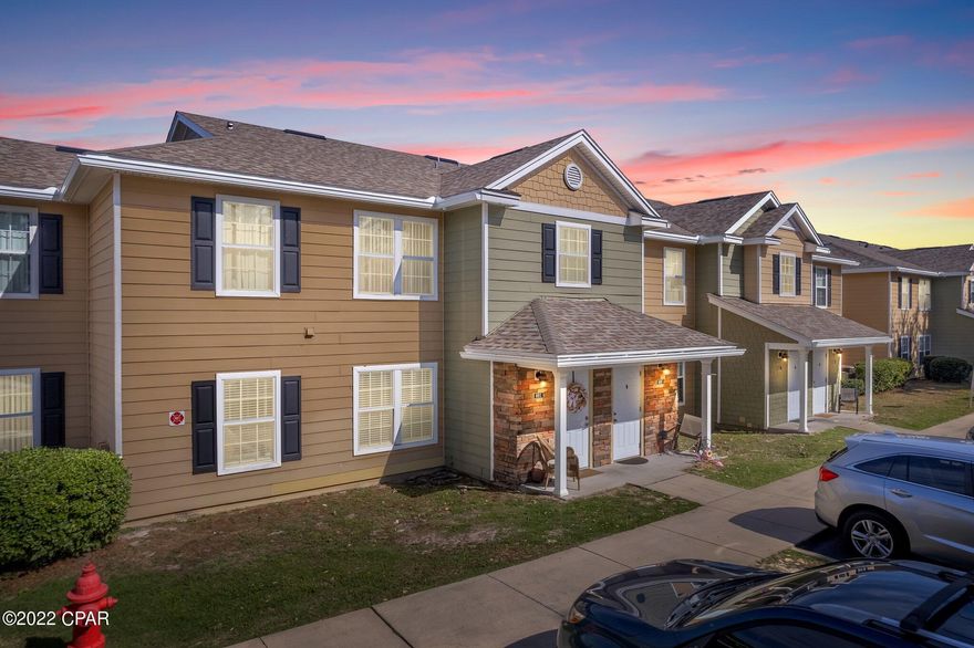 CURRENTLY UNDER CONTRACT, SELLER ACCEPTING BACKUP OFFERS 



INVESTORS SHORT TERM RENTALS ALLOWED! Welcome to 601 Cape Cod Drive. Located in Nautilus

Cove Panama City beach gated community. This 3 bed 2

bath, 1,195 sqft of living space condominium is the

perfect ideal spot to be in if you are looking for low

maintenance, great amenities which includes, a

community pool, gym, lawn care, 24/7 security and

more! Perfectly situated where all of the surrounding

shops, dining, and entertainment is just a few moments

away. Also if you're looking to enjoy a day at the beach

it is aprox. a little under 1 mile away! If this sounds like the right place that fits your needs please reach out to schedule your private showing today!