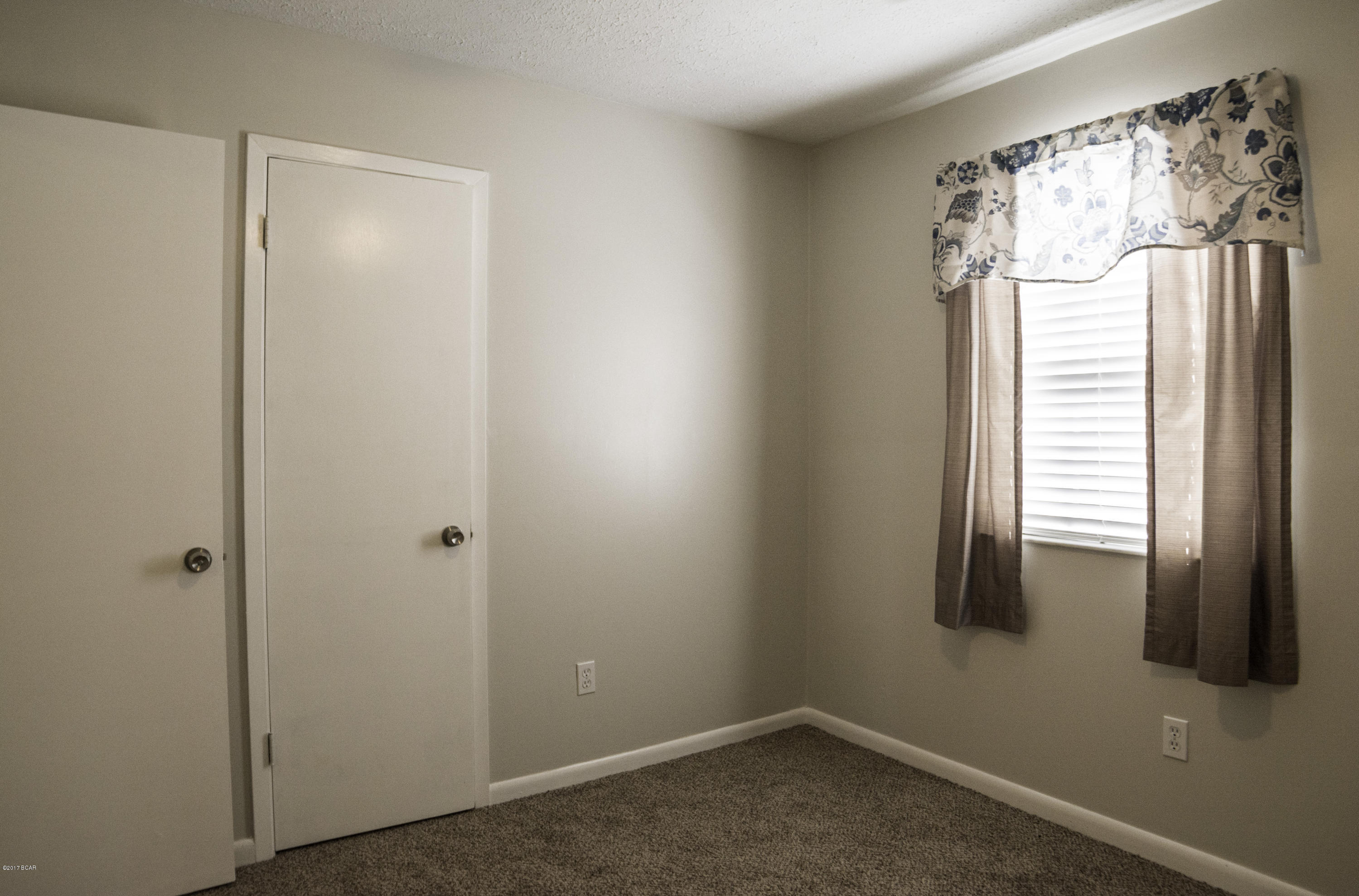 Pine Forest Est Ph 2 - Residential