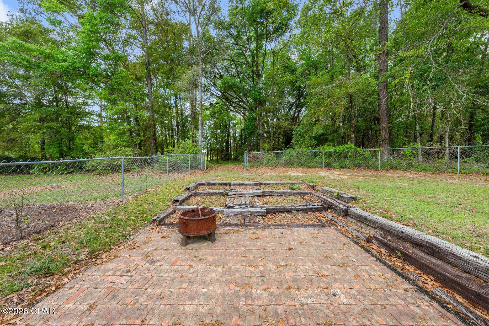 Dogwood Lakes - Residential