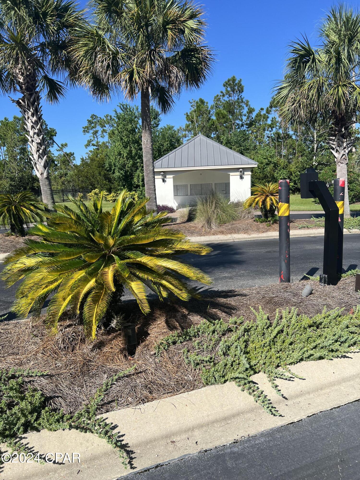 Laird Bayou - Land