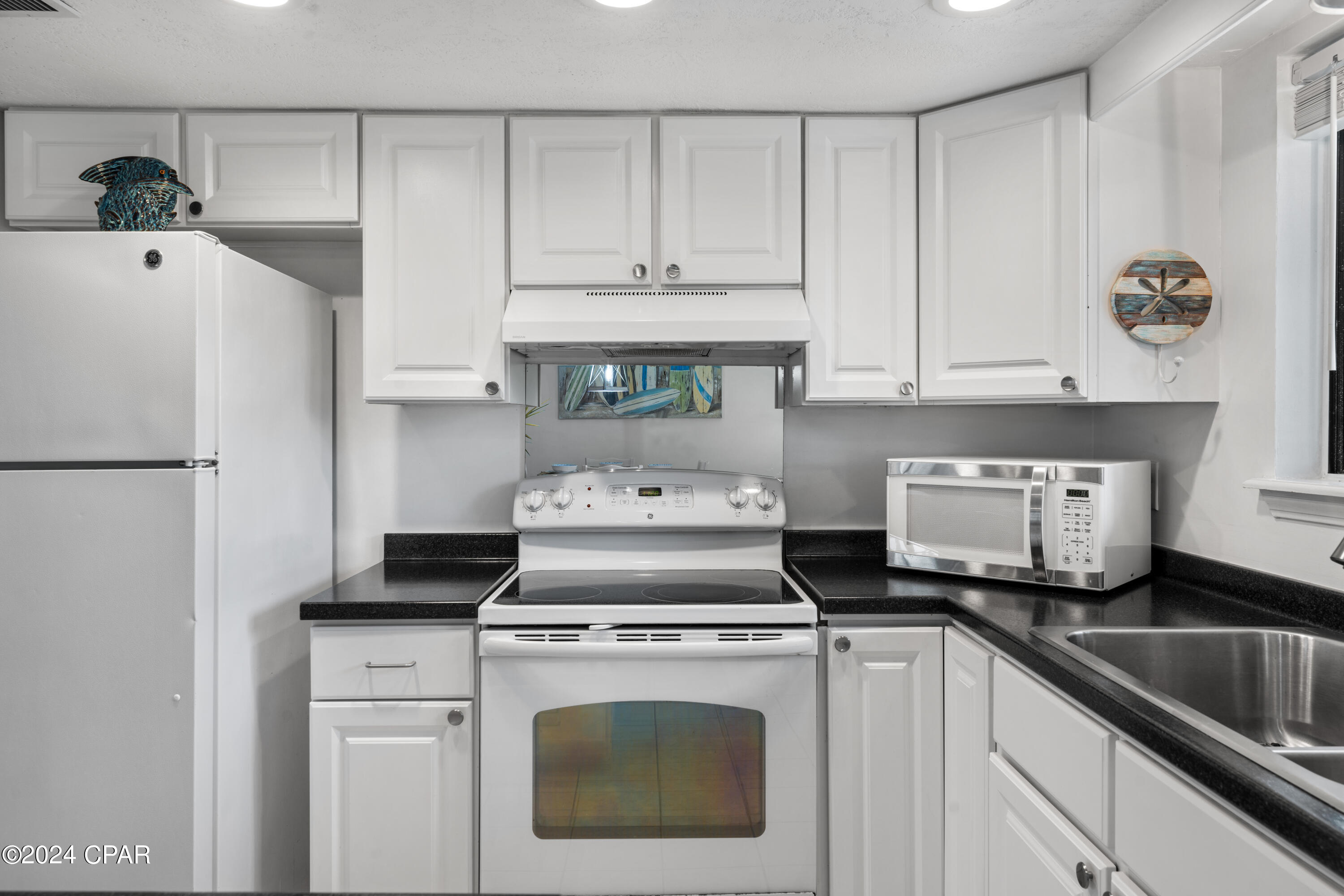 Panama City Beach, Florida 32407, United States, 2 Bedrooms Bedrooms, ,1 BathroomBathrooms,Residential,Pending,56924