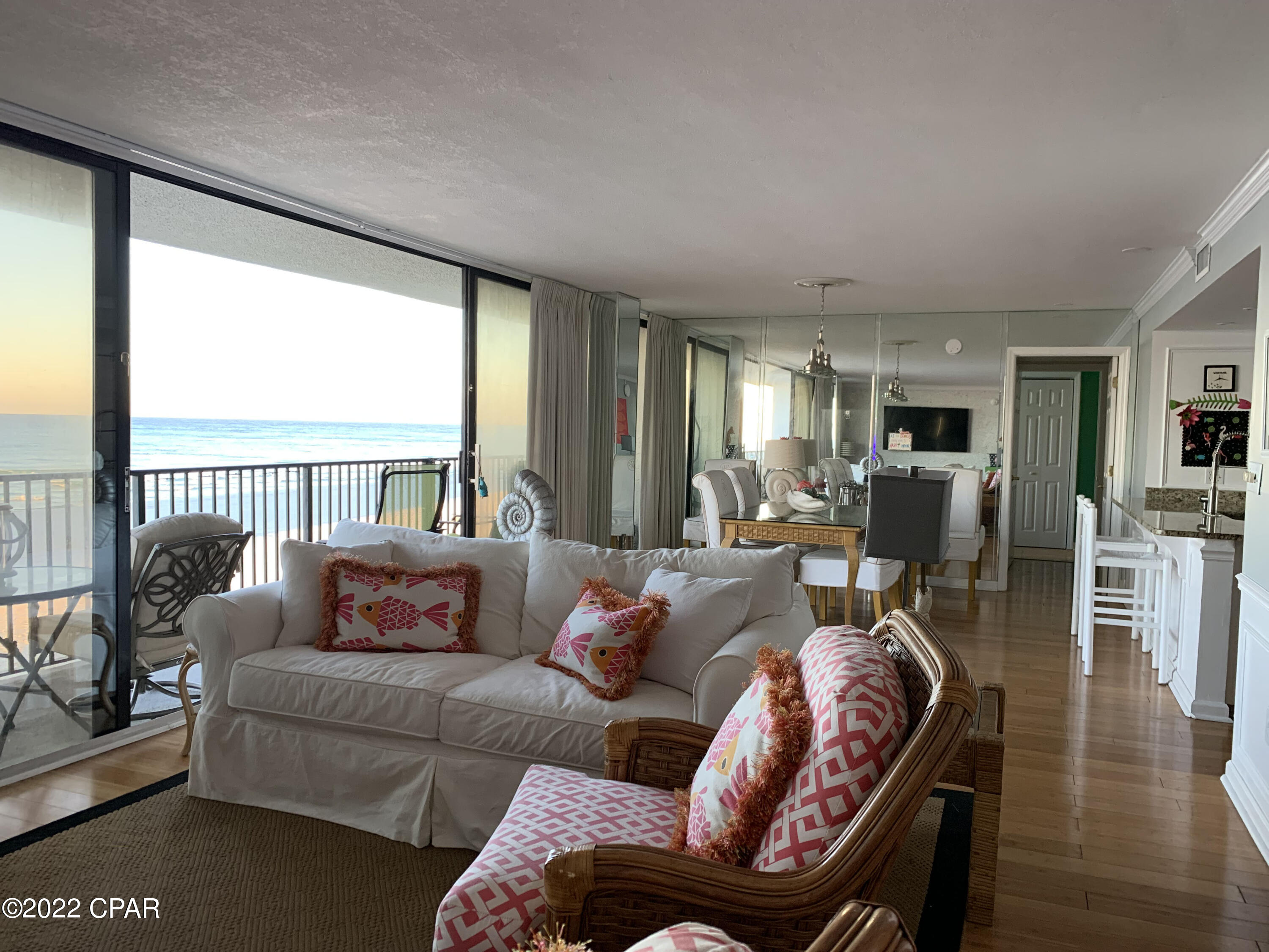 Seachase Condo - Residential