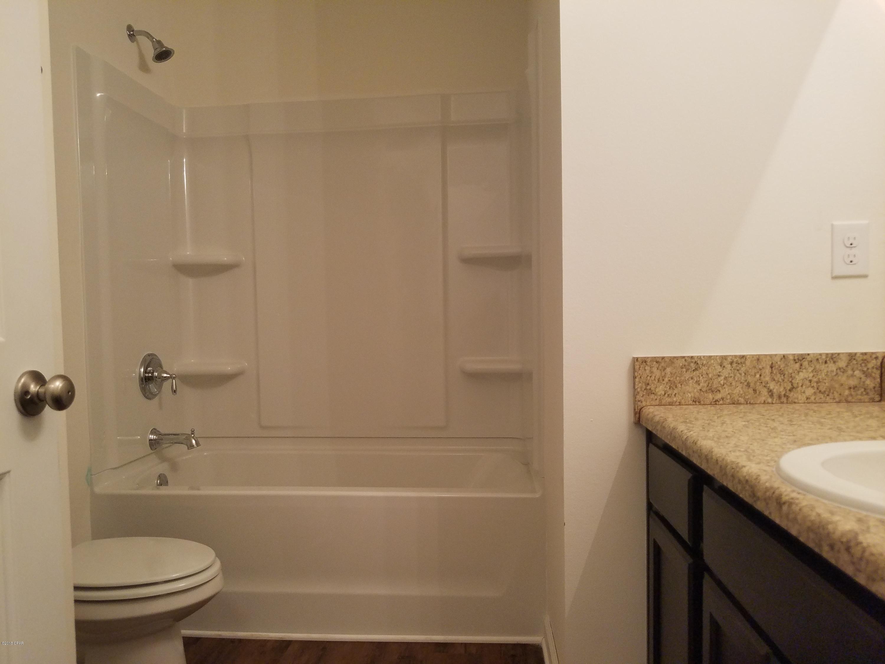 [No Recorded Subdiv] - Residential Lease